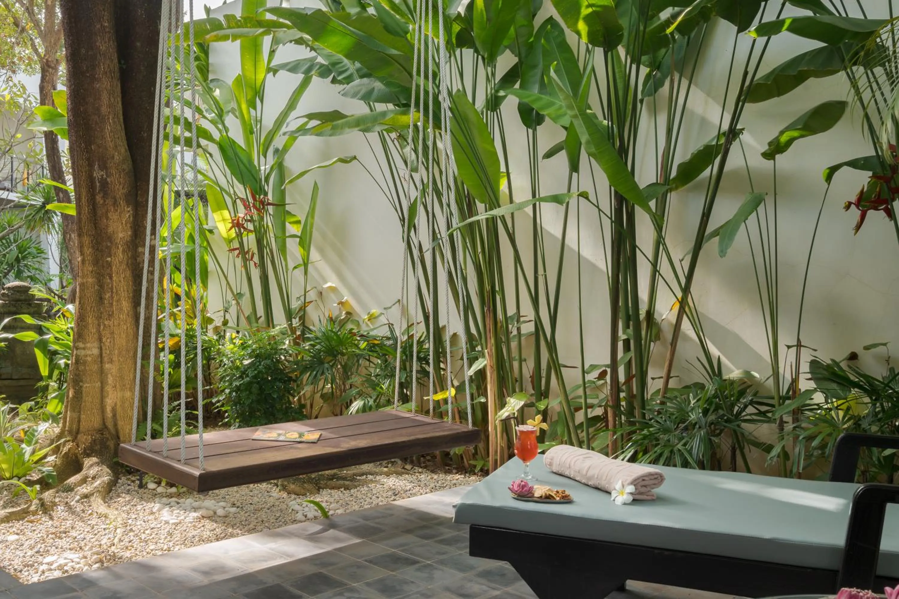 Garden in Metta Residence & Spa