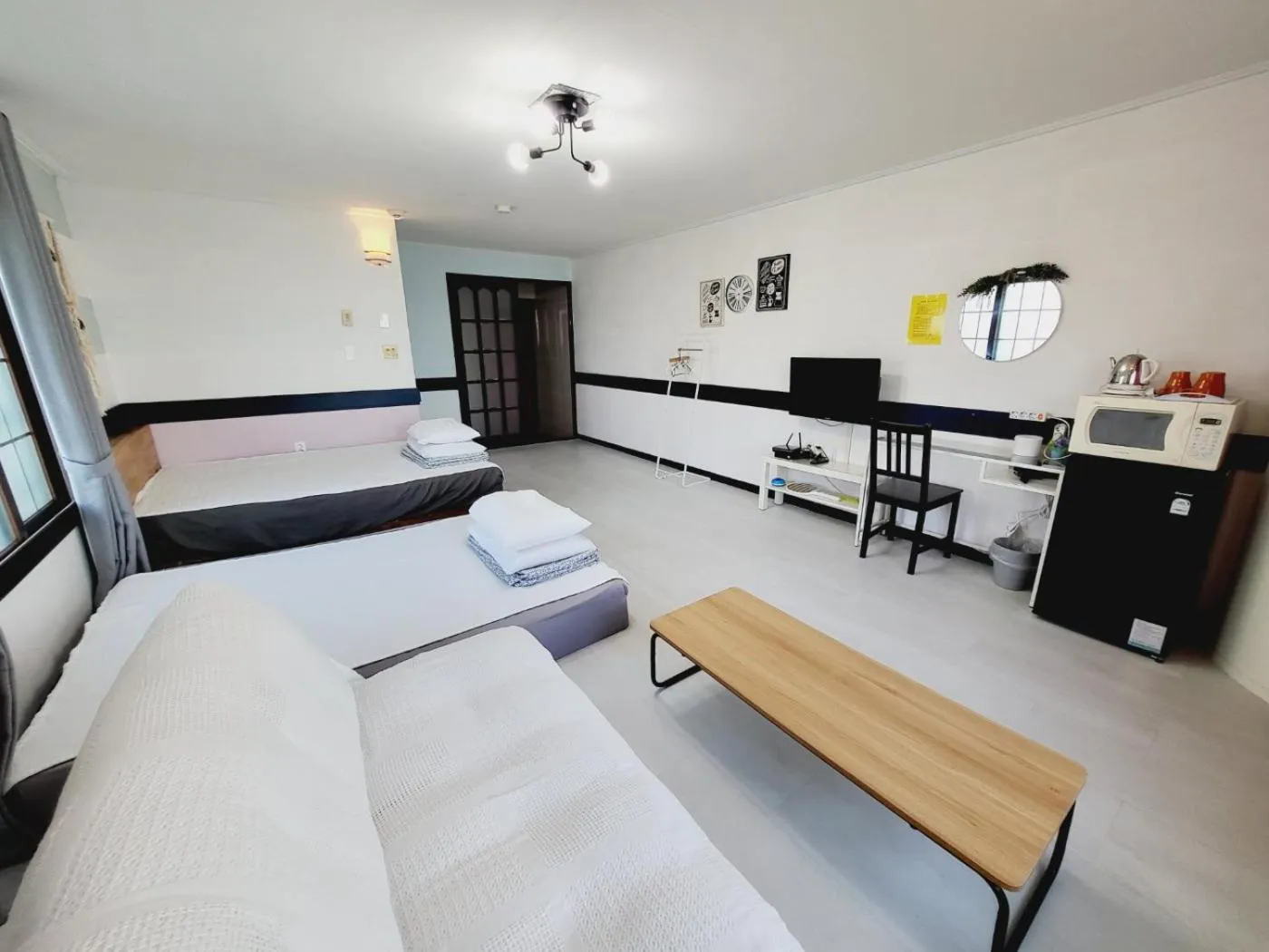 Bed in Morning Beach Pension