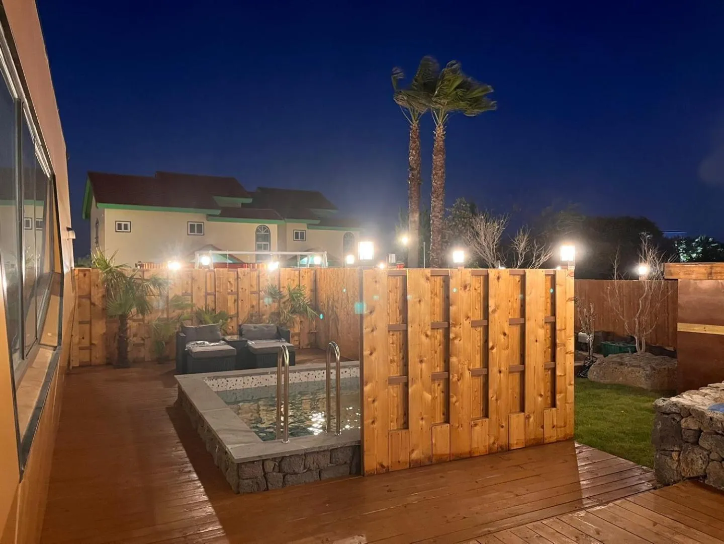 Morning Beach Pension