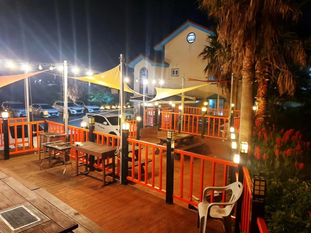 Morning Beach Pension