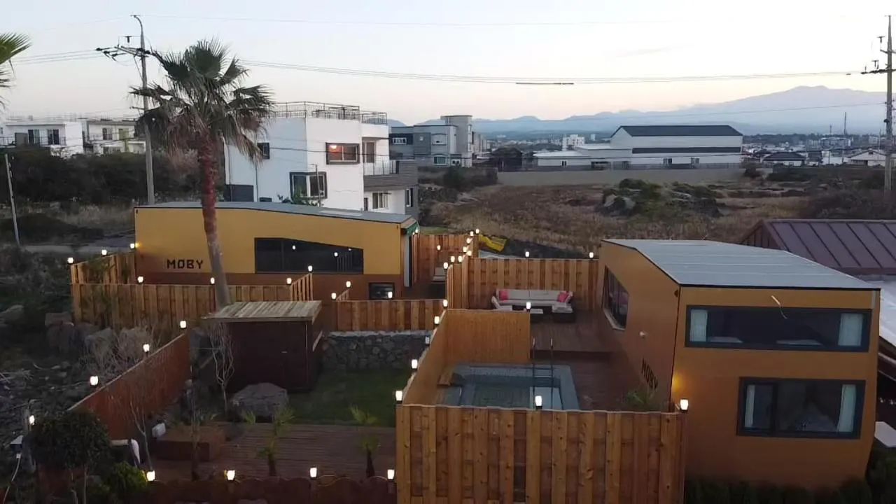 Morning Beach Pension