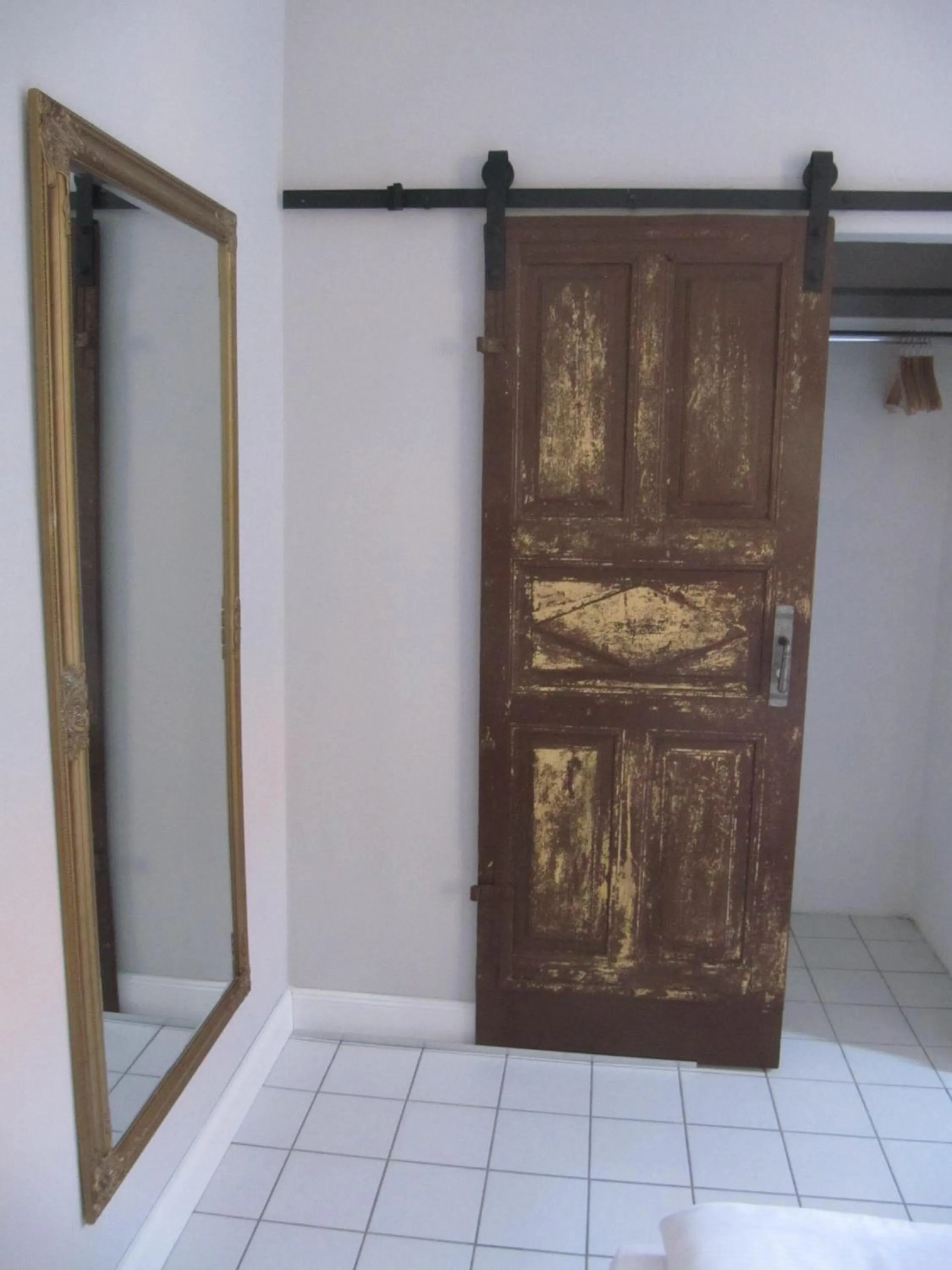 wardrobe in Apart-Hotel Heiligenthaler Hof