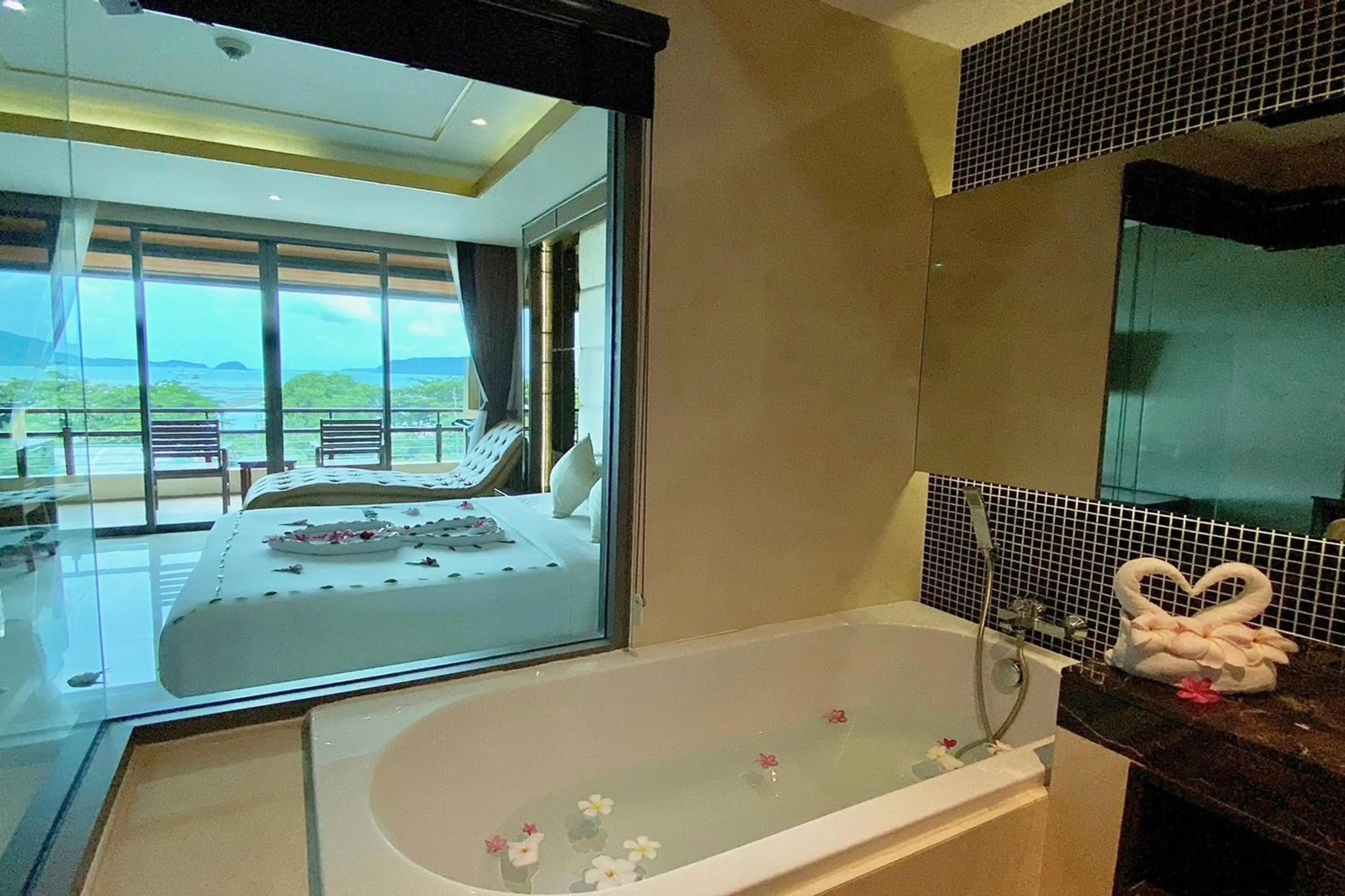 Bathroom in Aqua Resort Phuket - Near Beach and Chalong Pier