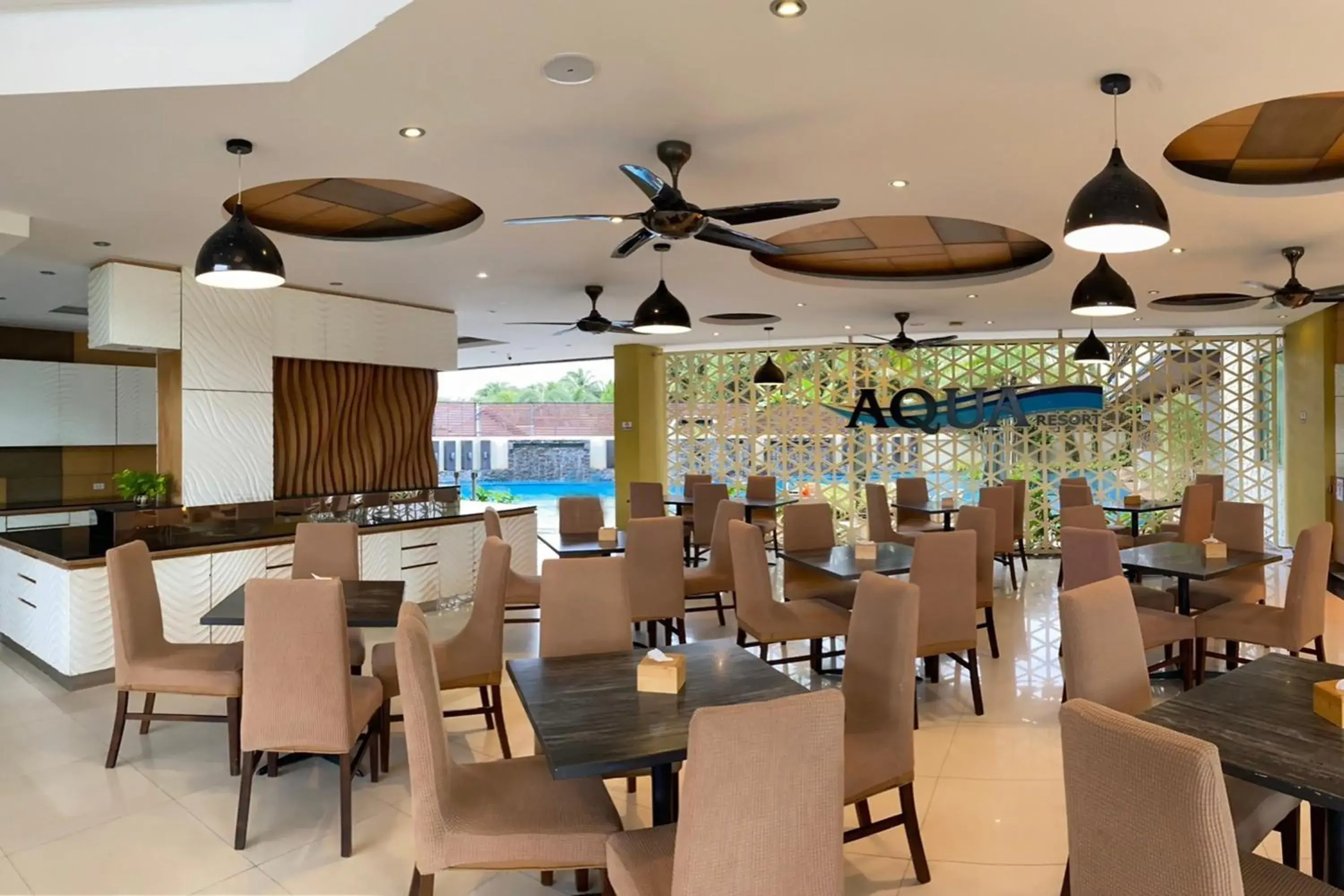 Restaurant/places to eat in Aqua Resort SHA Plus Restaurant/places to eat in Aqua Resort SHA Plus