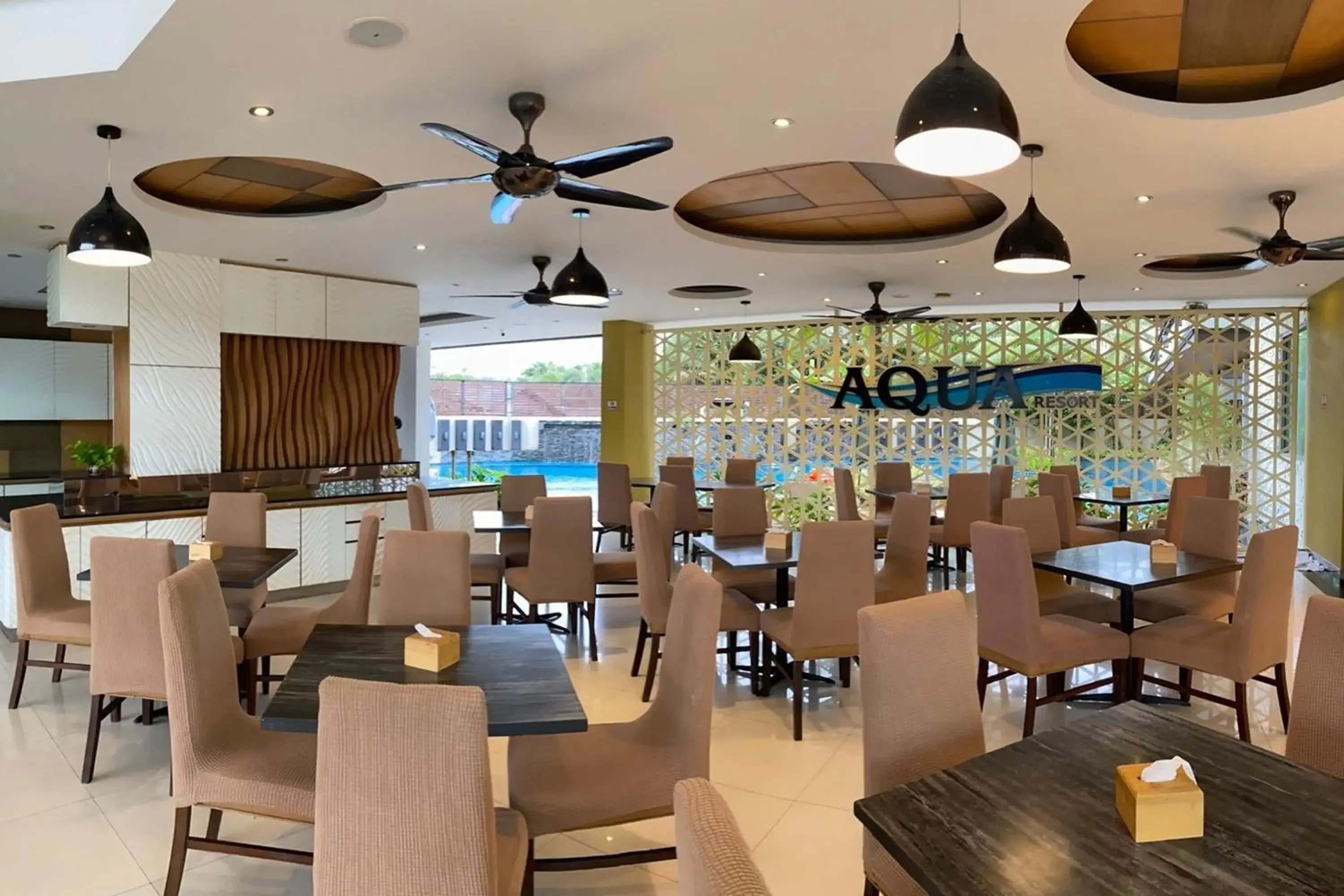 Restaurant/places to eat in Aqua Resort SHA Plus Restaurant/places to eat in Aqua Resort SHA Plus