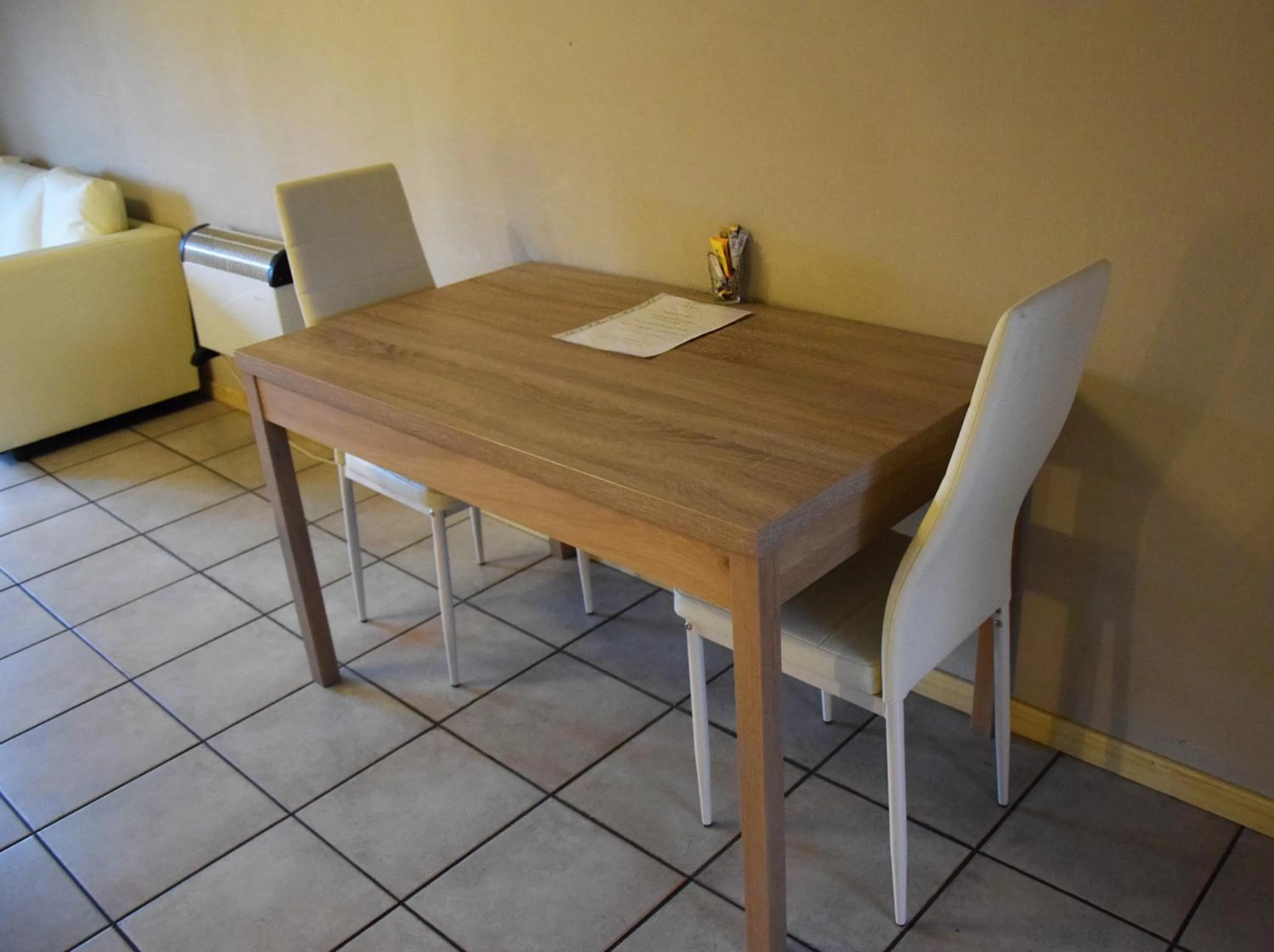 Dining area in Condo Gardens Antwerp