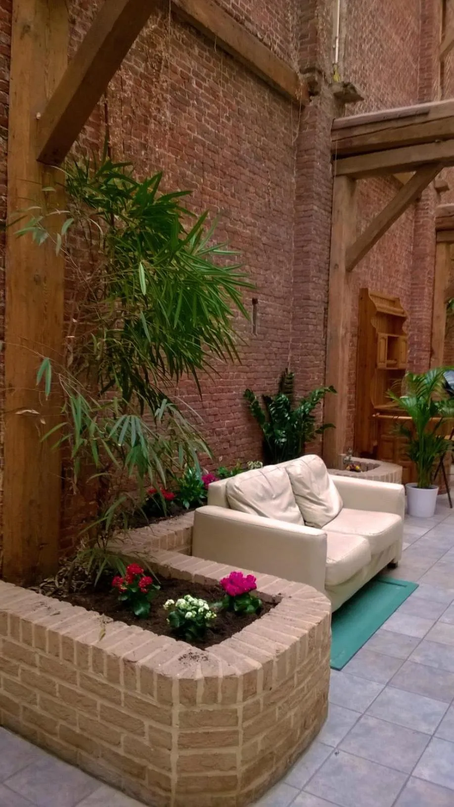 Patio in Condo Gardens Antwerp