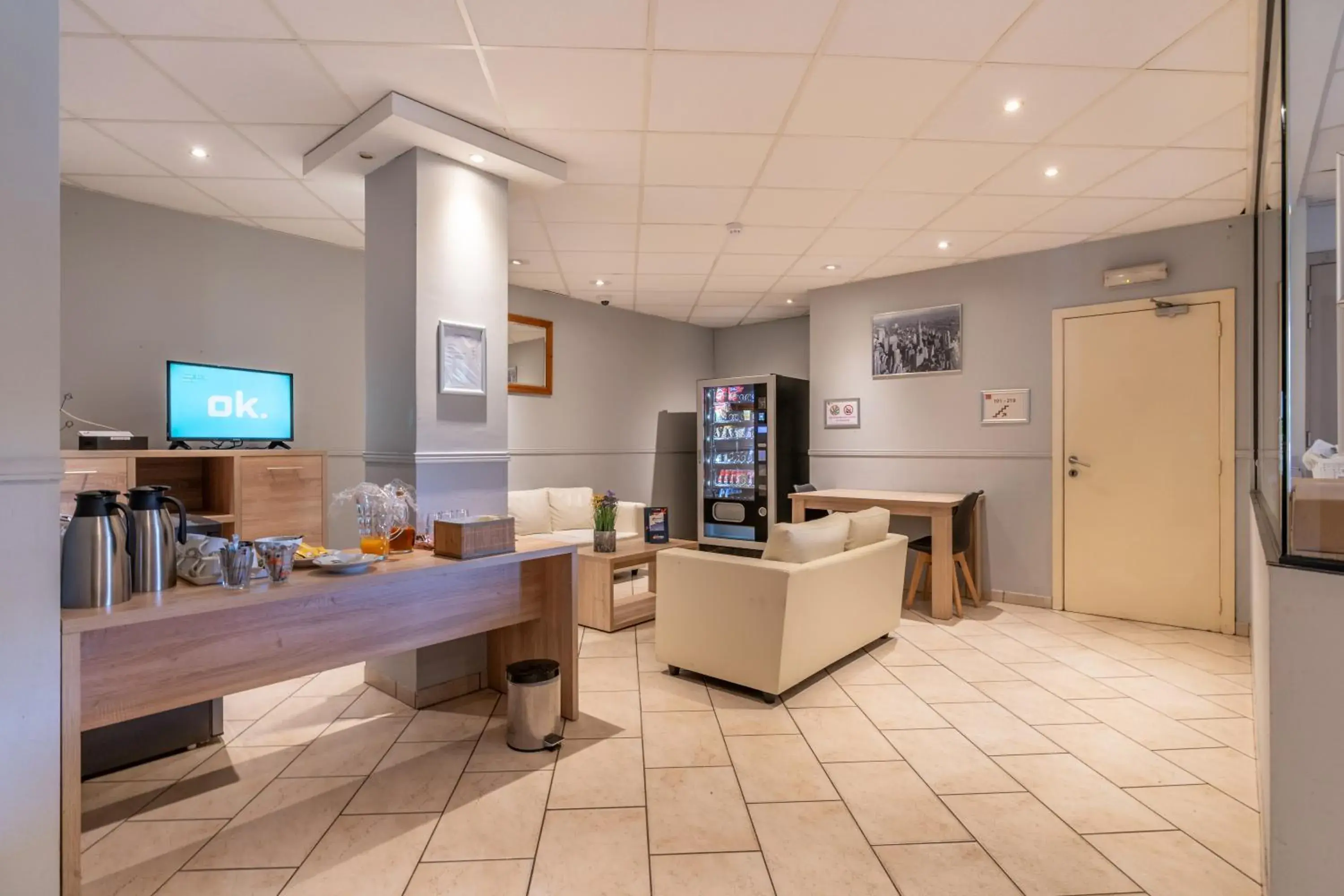 Lobby or reception in Condo Gardens Brussels Lobby or reception in Condo Gardens Brussels