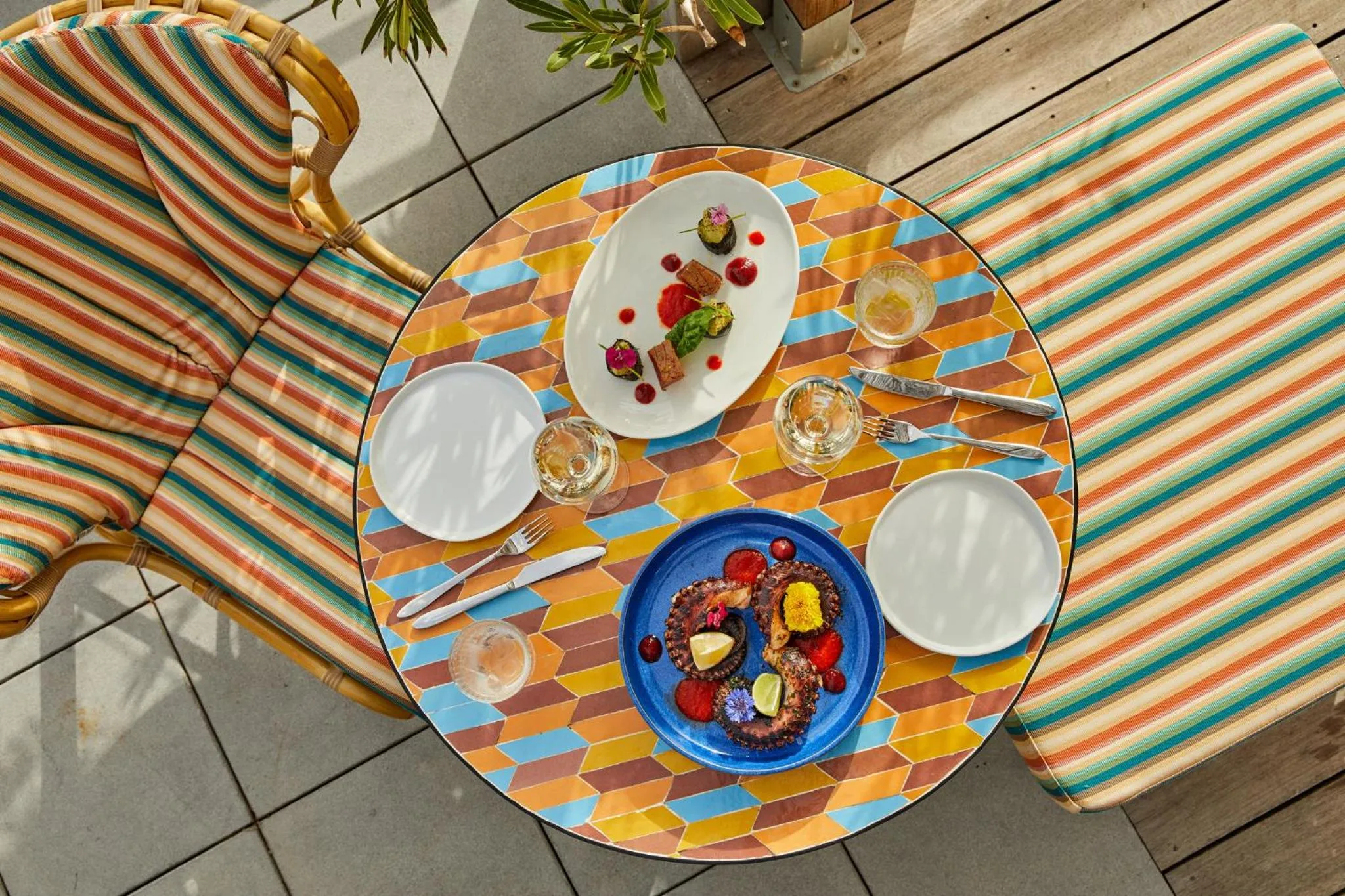 Restaurant/places to eat in Hotel Indigo Bordeaux Centre Chartrons by IHG