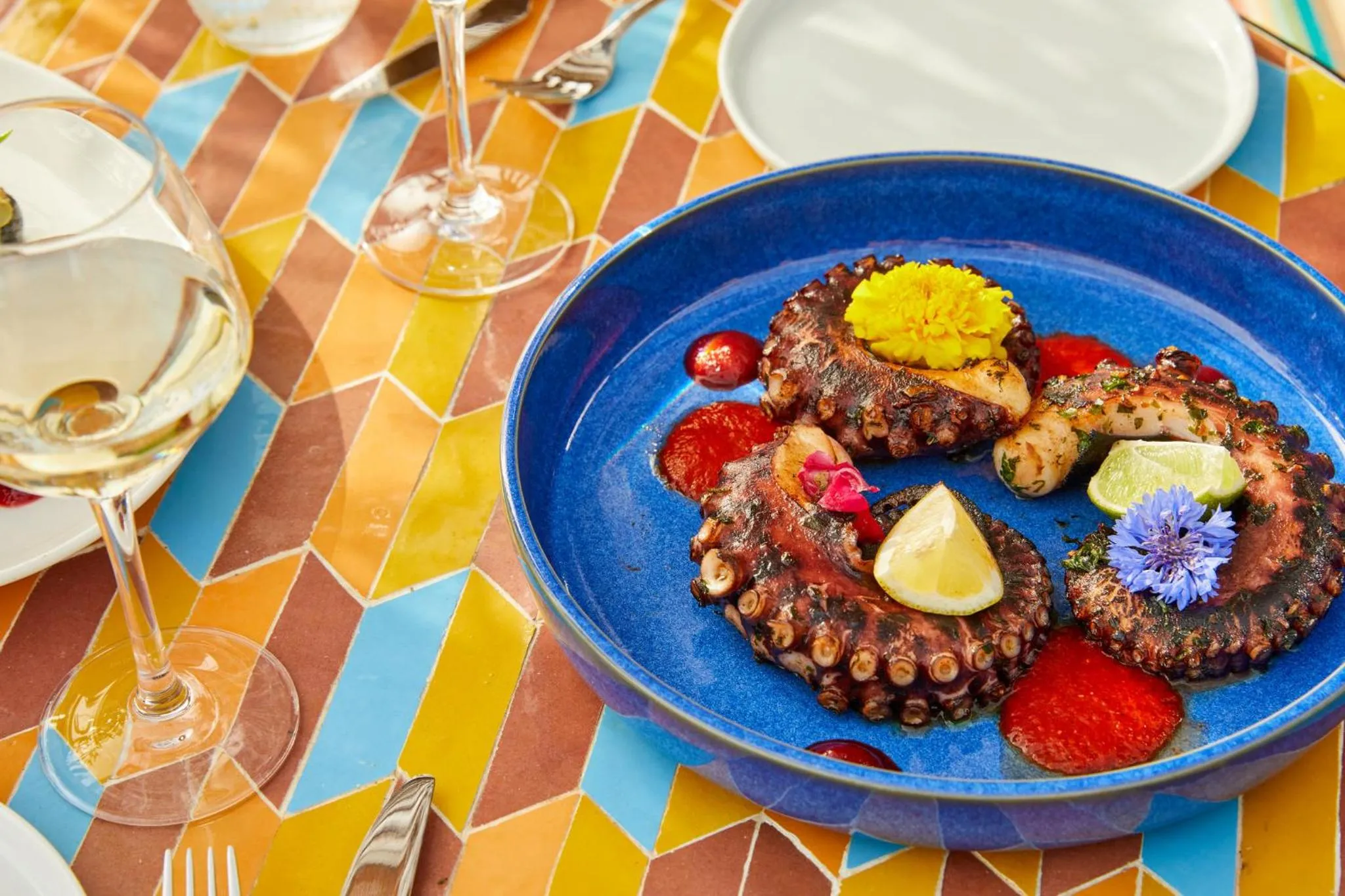 Restaurant/places to eat in Hotel Indigo Bordeaux Centre Chartrons by IHG