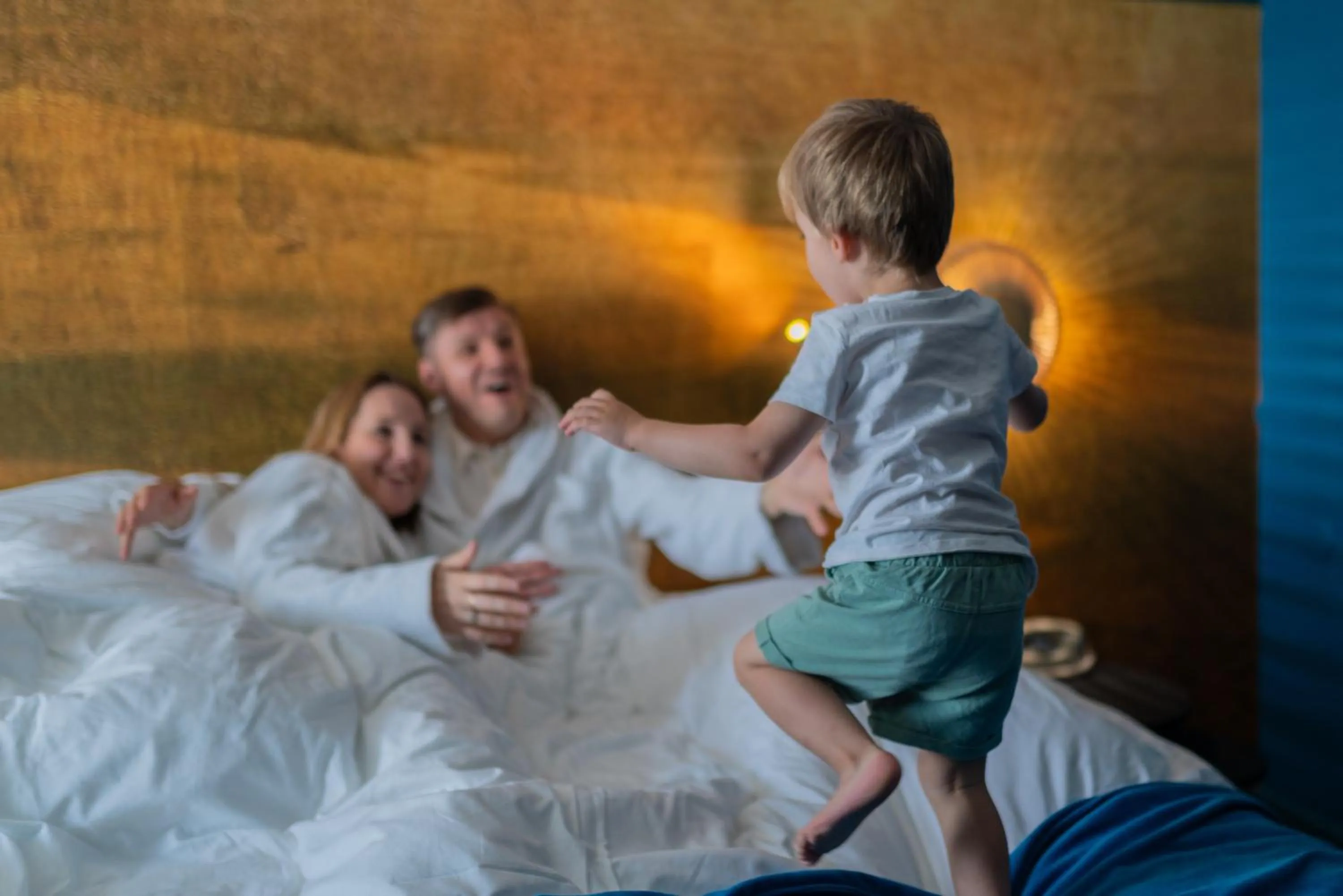 Photo of the whole room, Bed in Hotel Indigo Bordeaux Centre Chartrons by IHG