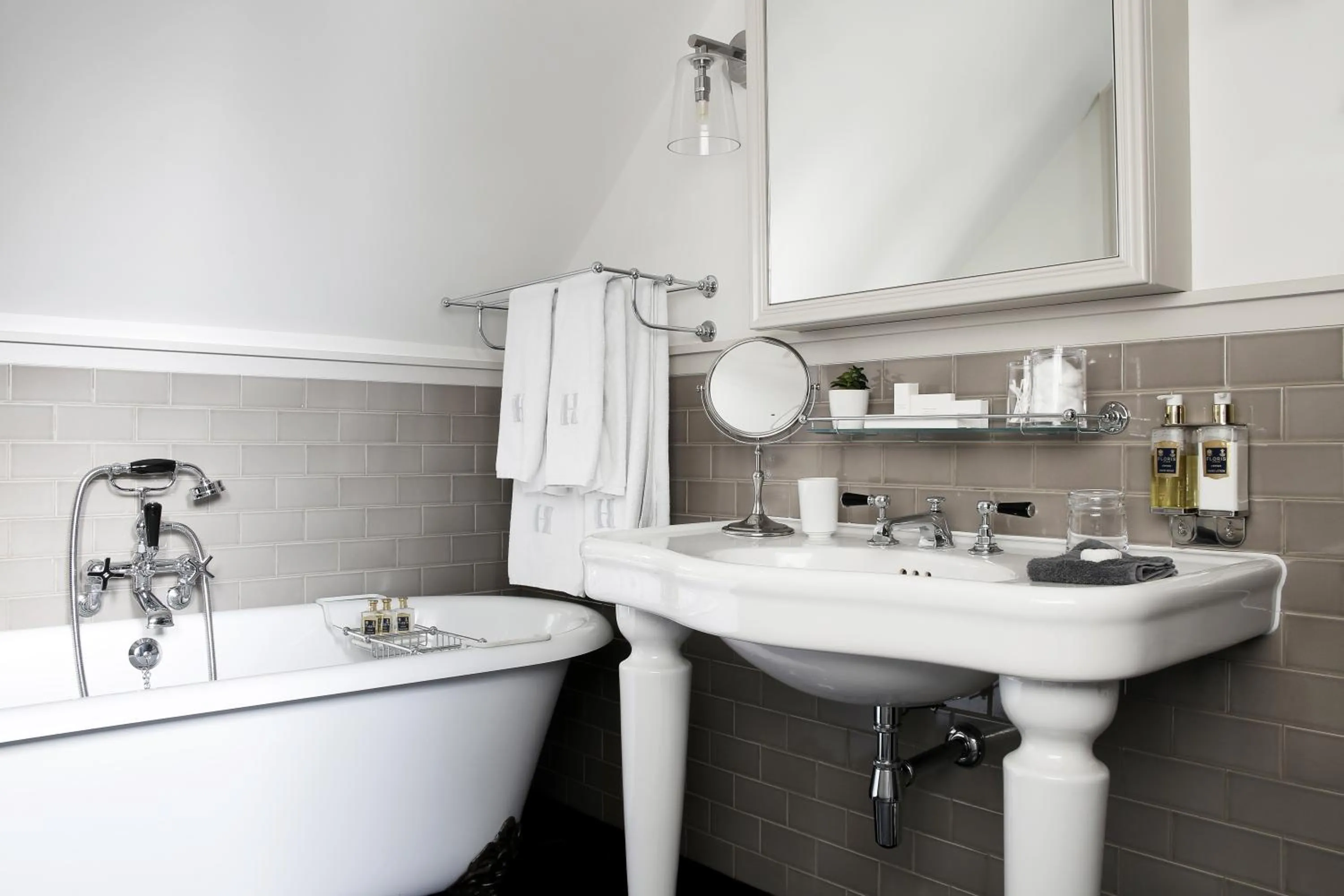 Bathroom in Hurley House Hotel