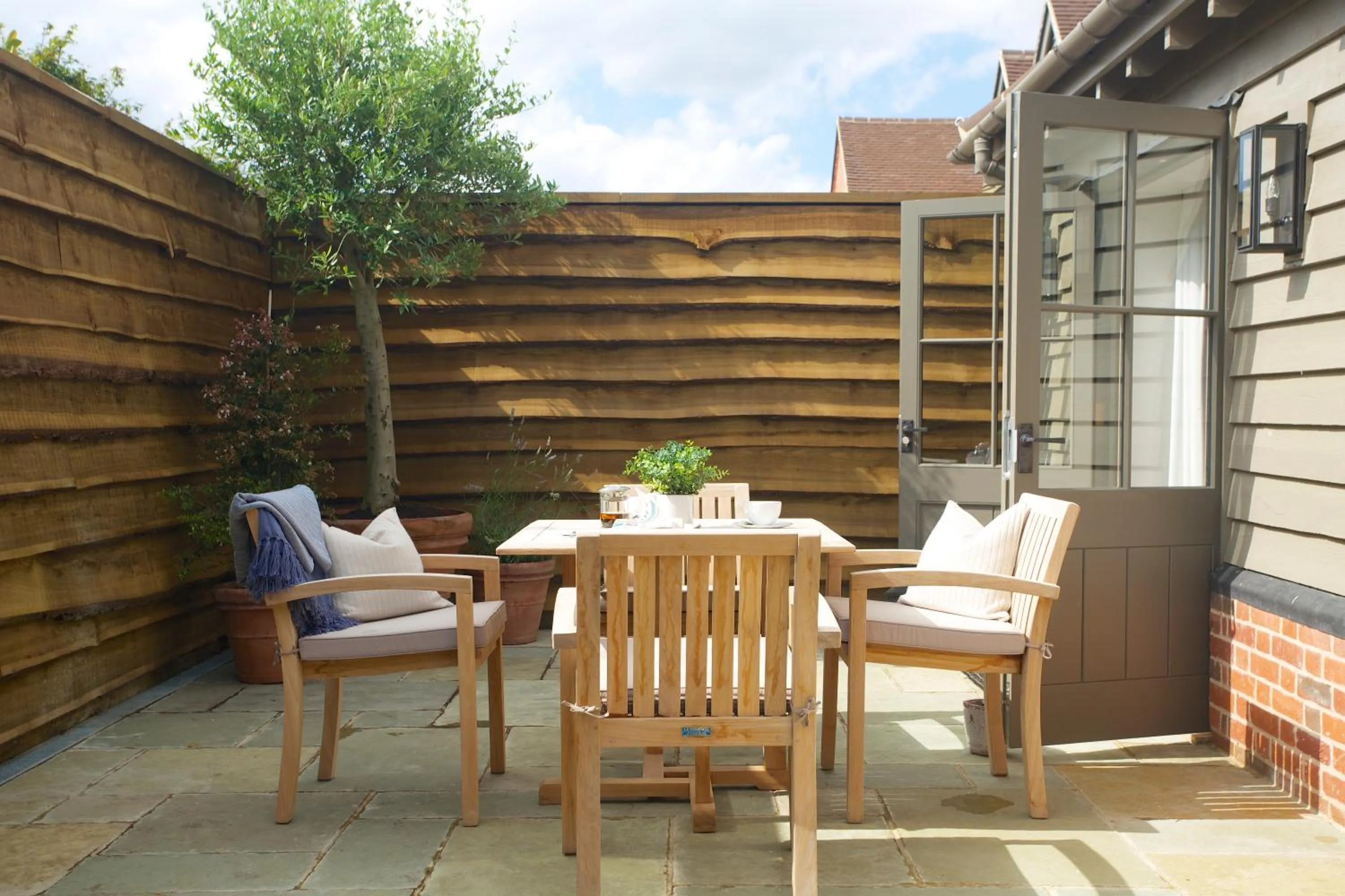 Balcony/Terrace in Hurley House Hotel
