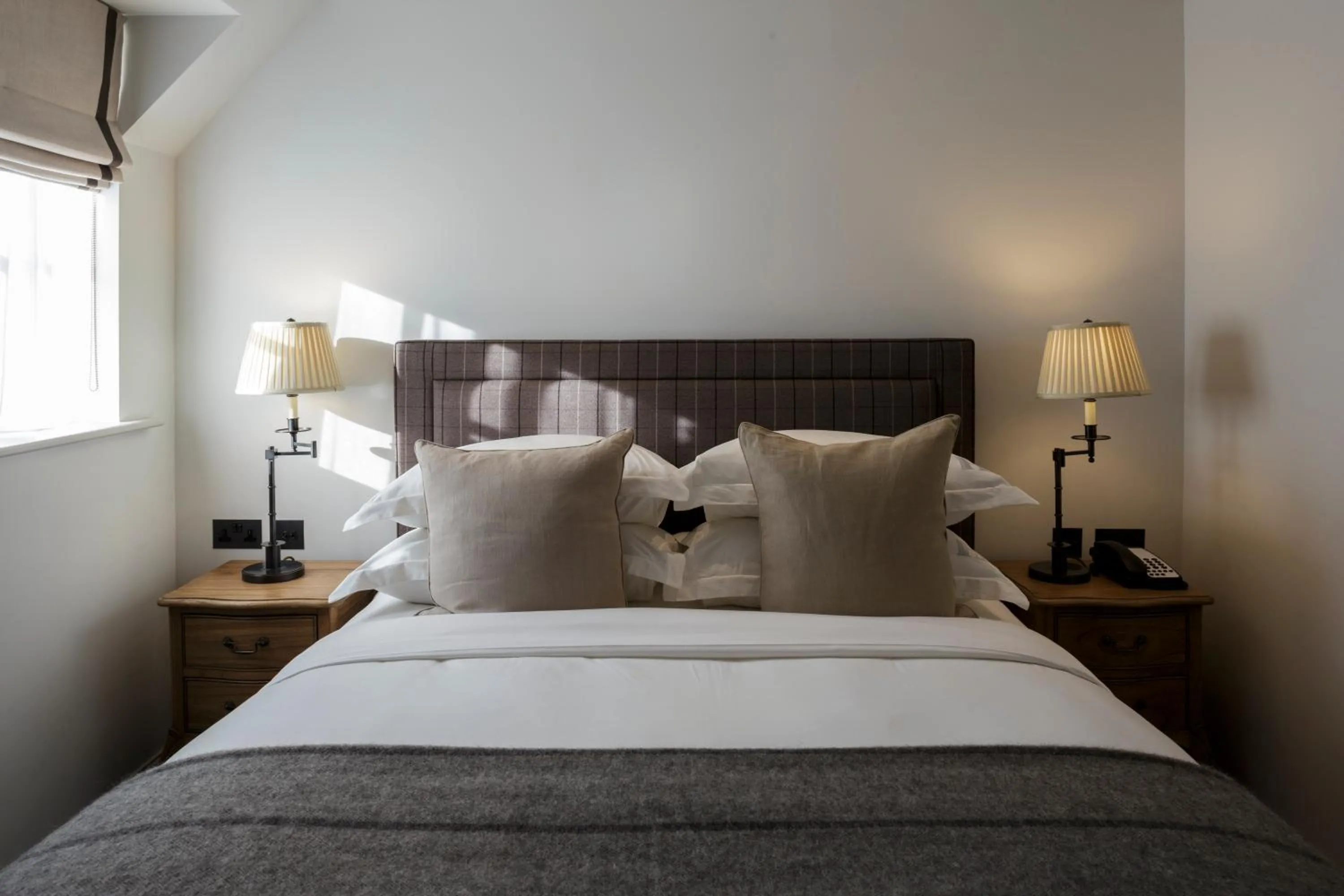 Bedroom, Bed in Hurley House Hotel