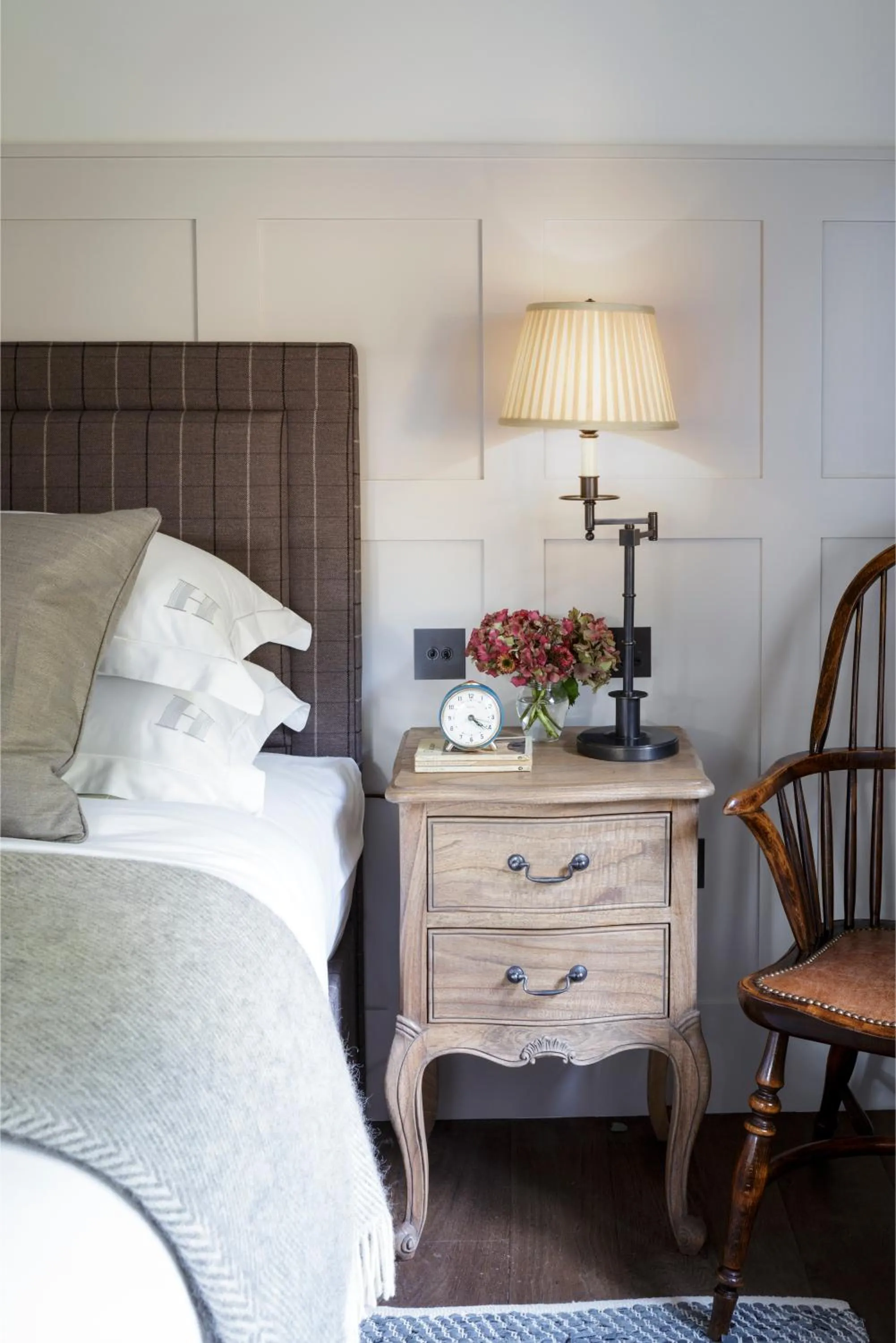 Bedroom, Bed in Hurley House Hotel