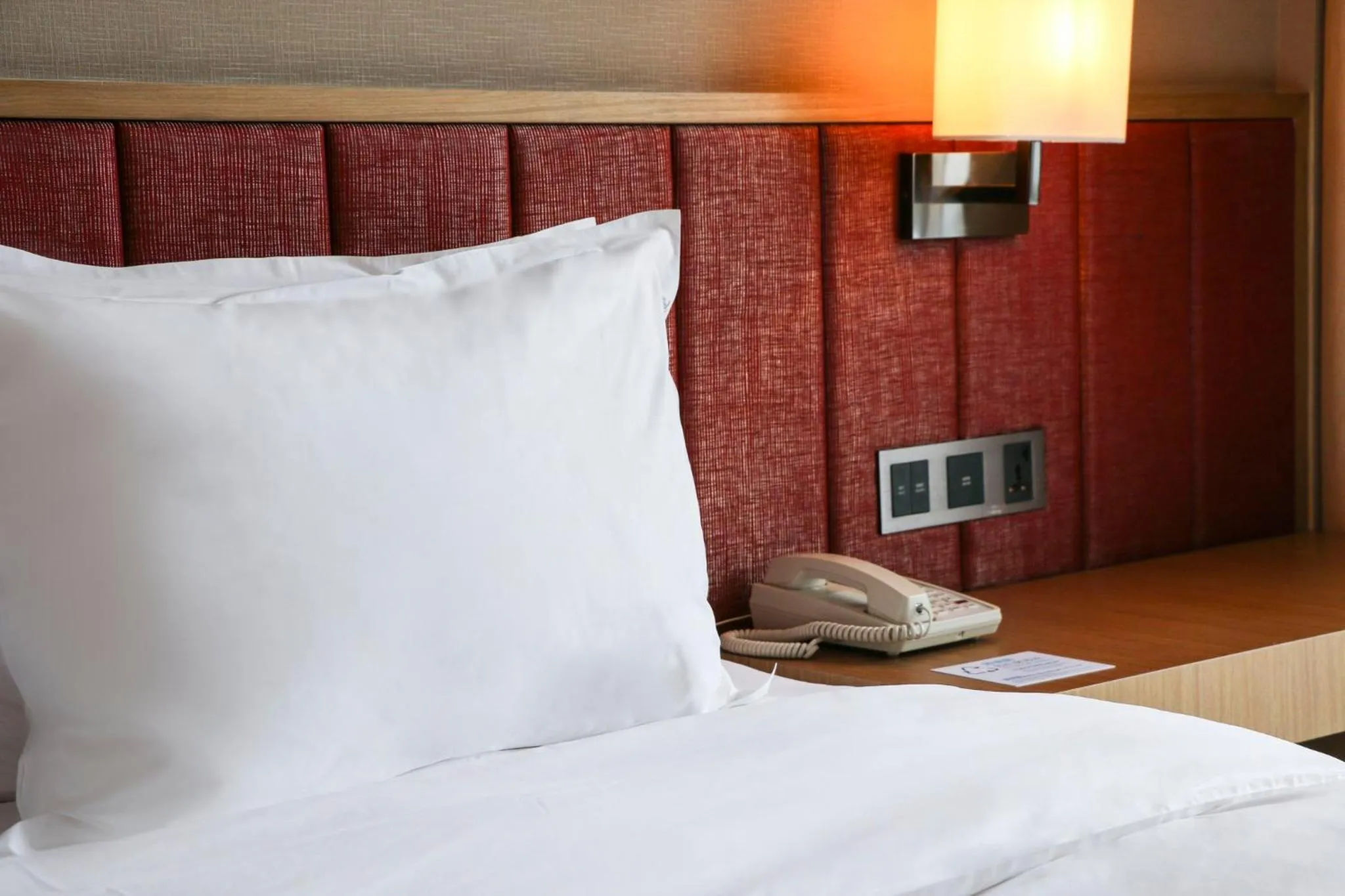 Photo of the whole room, Bed in Holiday Inn Express Chengdu Wenjiang Hotspring by IHG