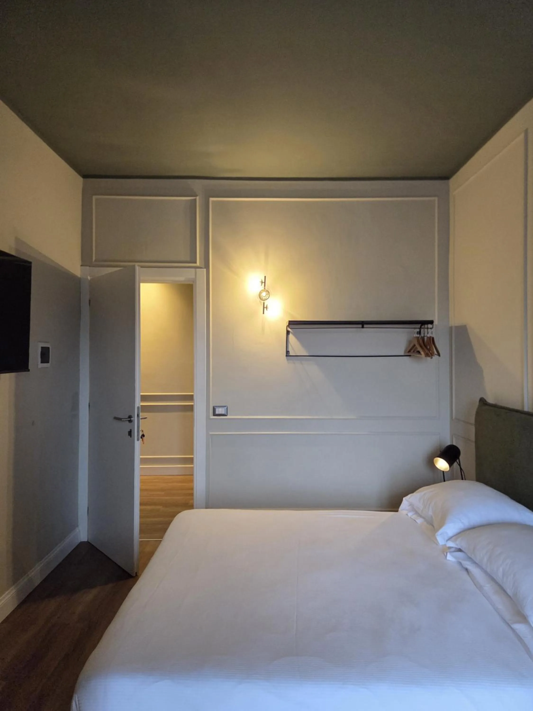 Bed in Corso Italia Rooms