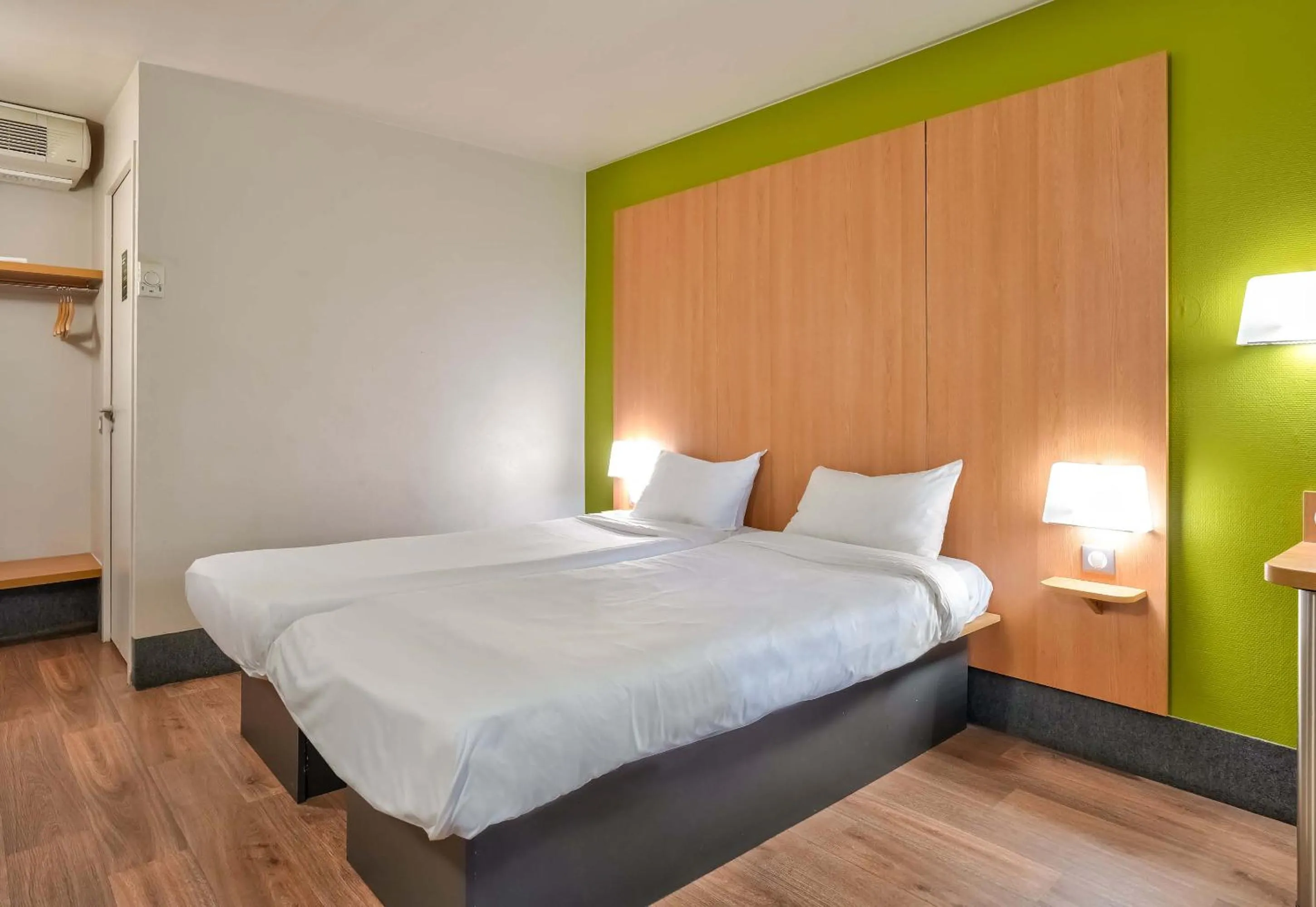 Bedroom, Bed in B&B HOTEL Herblay