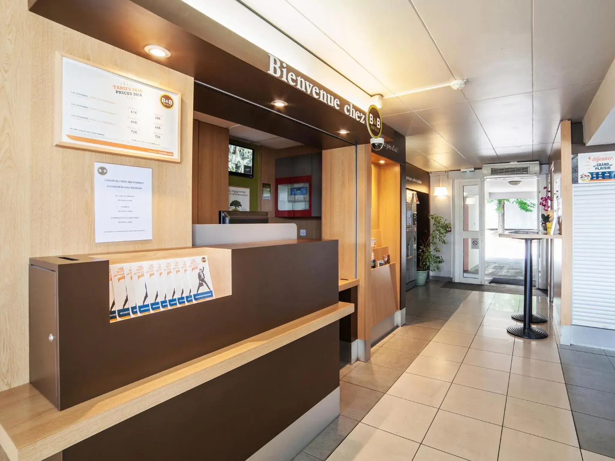 Lobby or reception in B&B HOTEL Herblay Lobby or reception in B&B HOTEL Herblay