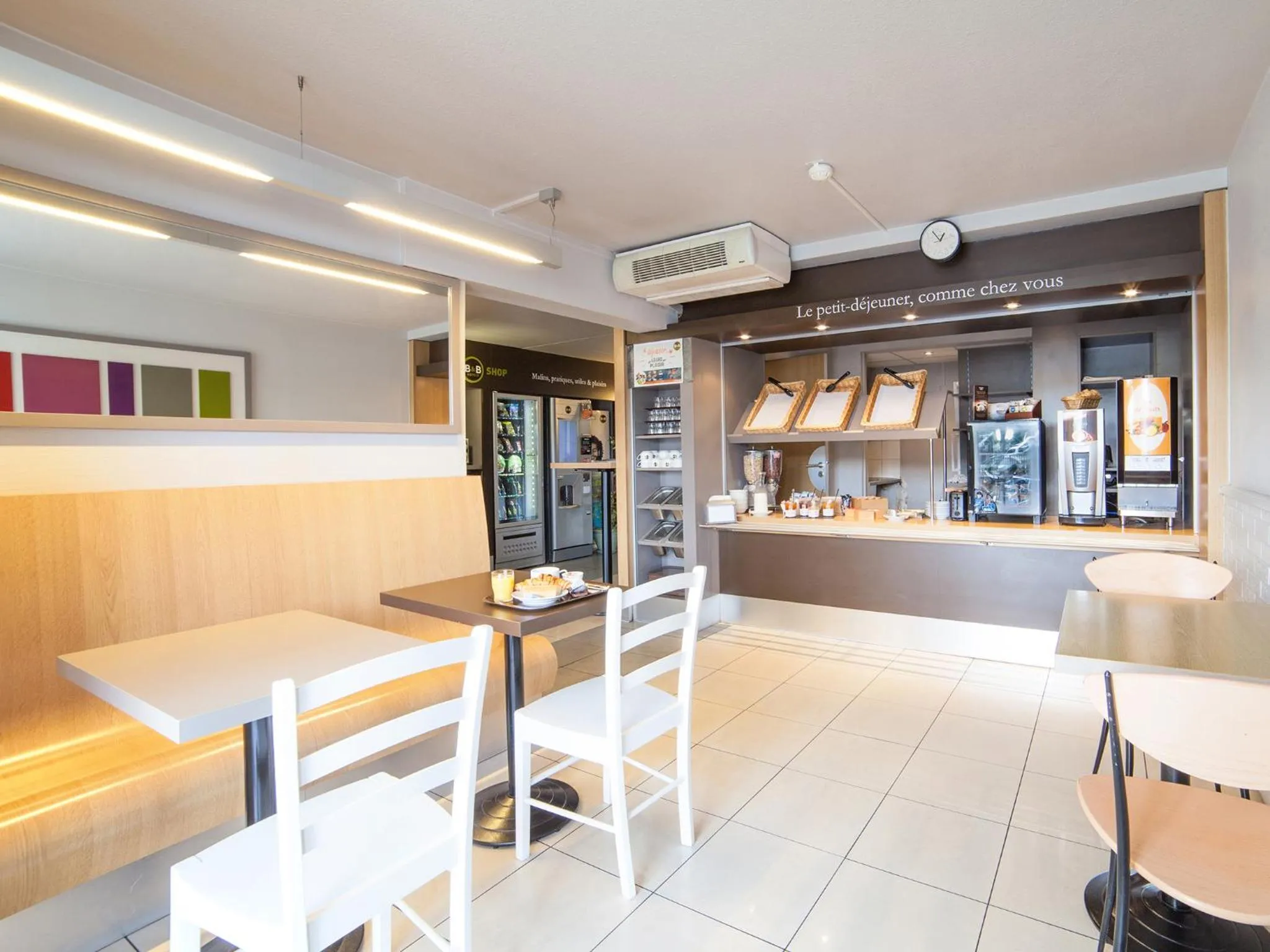 Restaurant/places to eat in B&B HOTEL Herblay