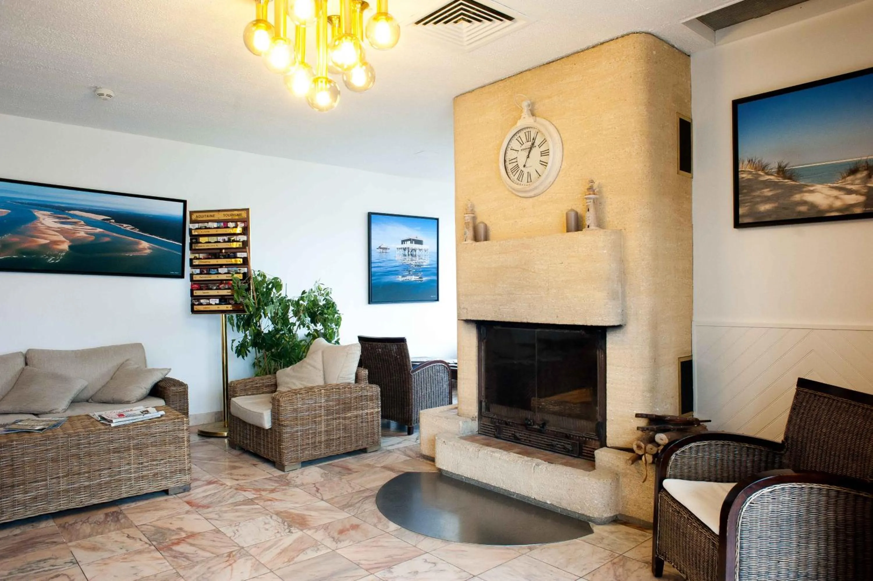 Decorative detail in Hôtel Le Dauphin