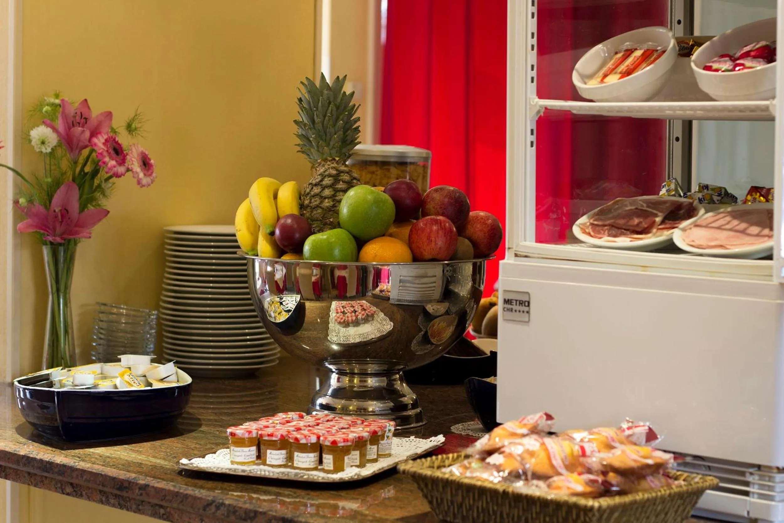 Food and drinks in Hôtel Le Dauphin