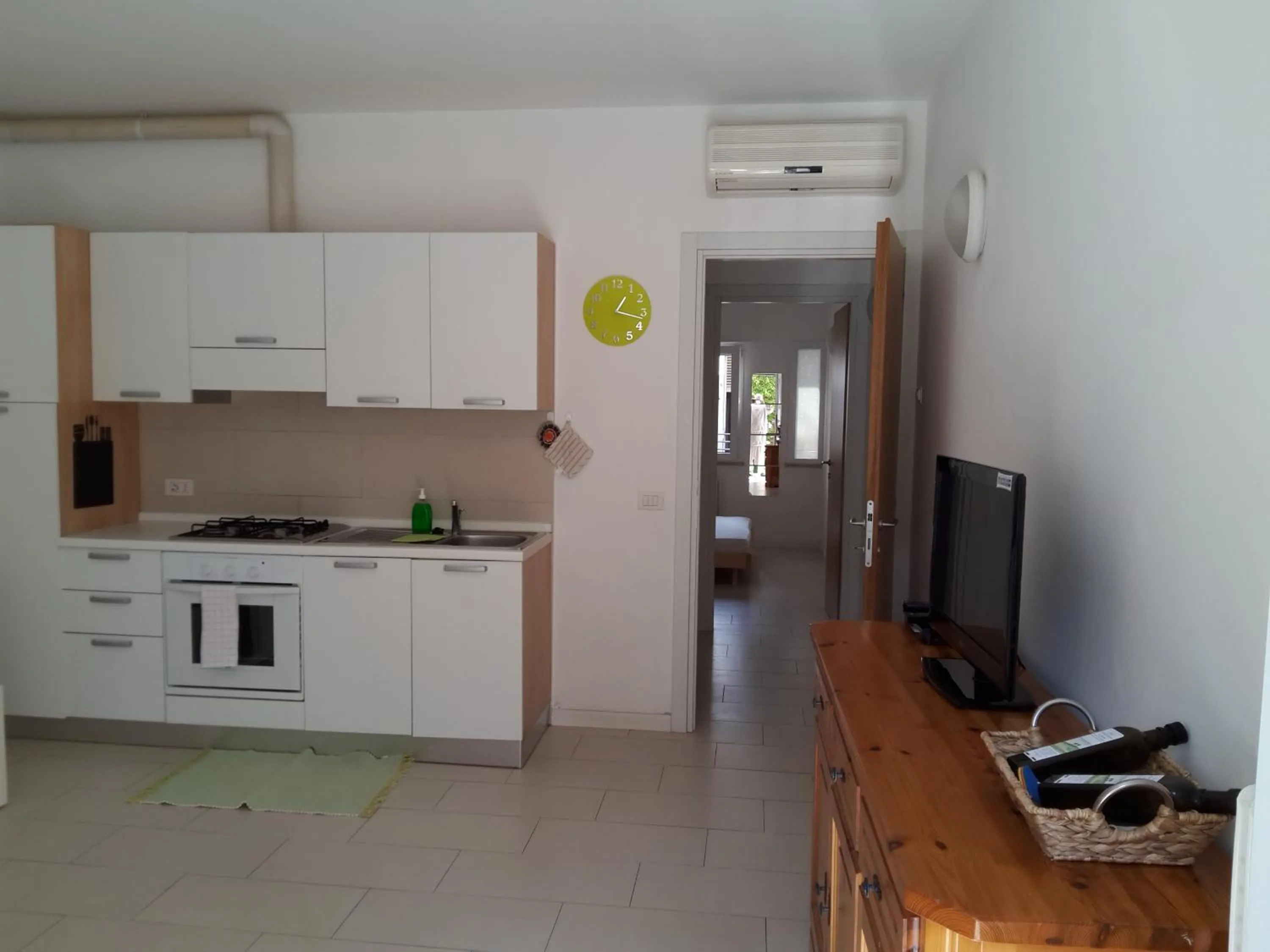 Kitchen or kitchenette in Villa Flora