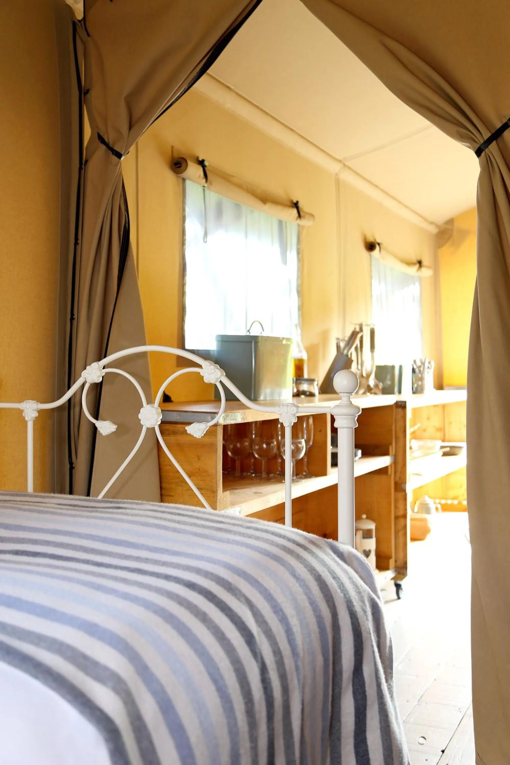 Bed in Drovers Rest Farm Stay