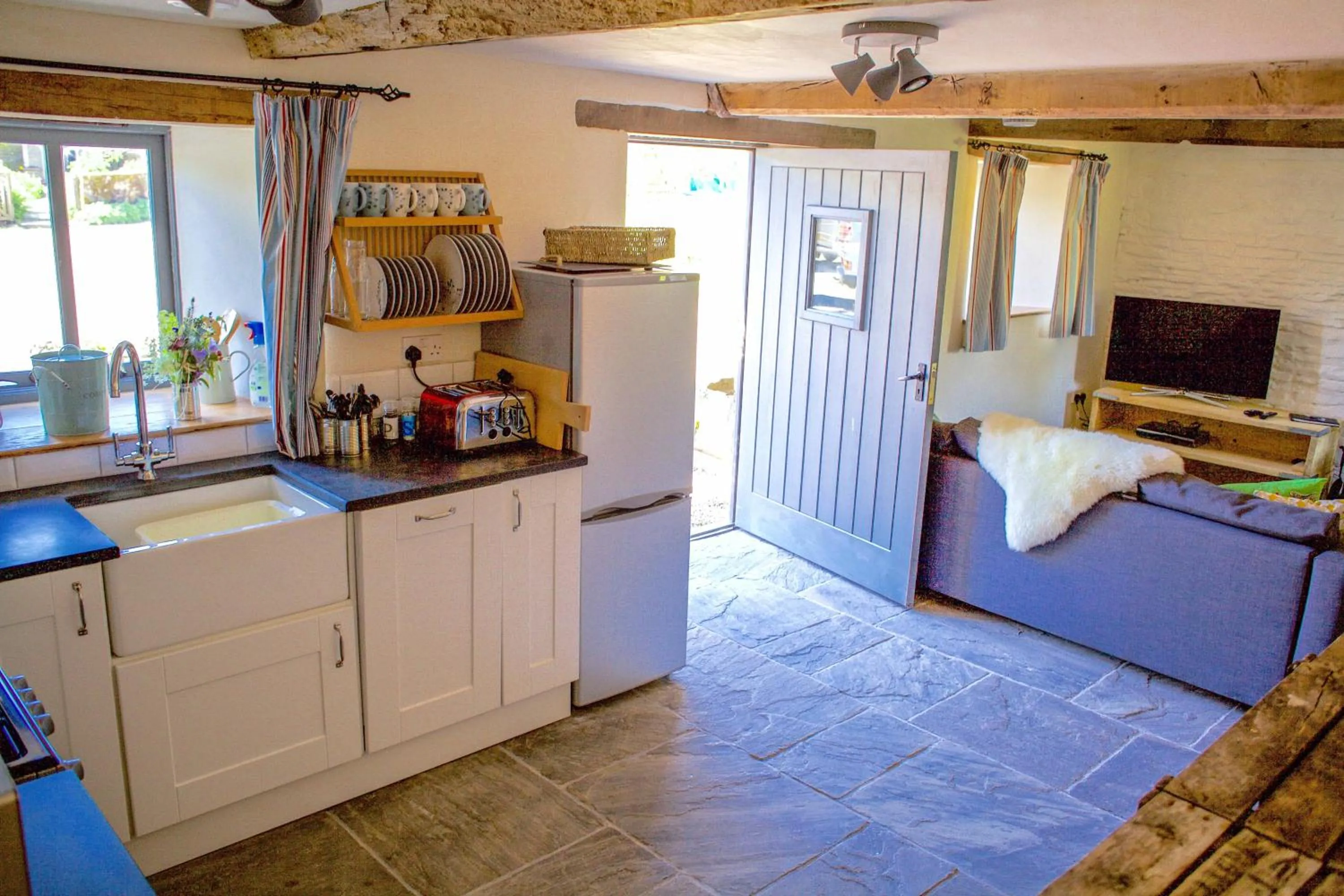 Kitchen or kitchenette in Drovers Rest Farm Stay