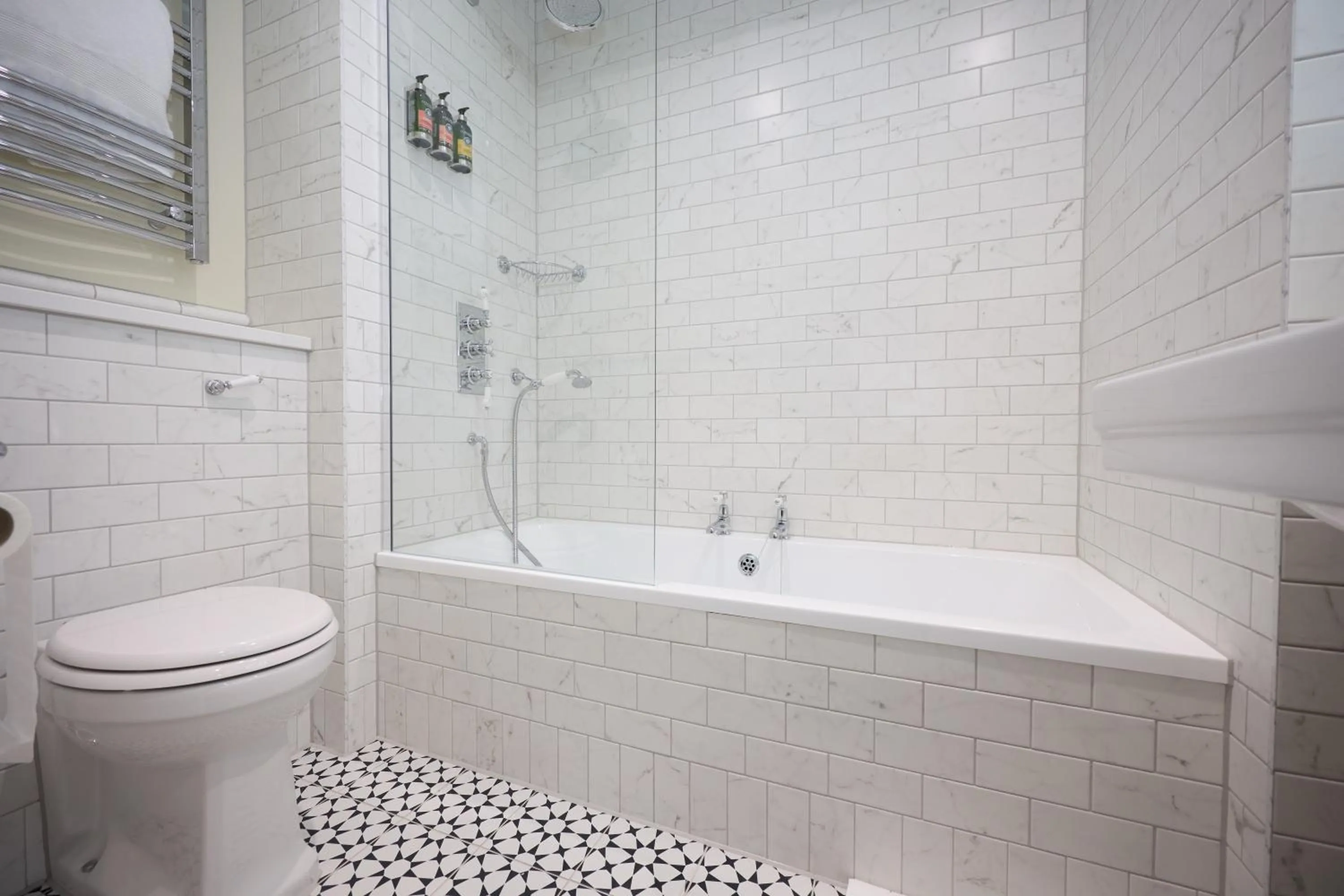 Bathroom in The White Hart