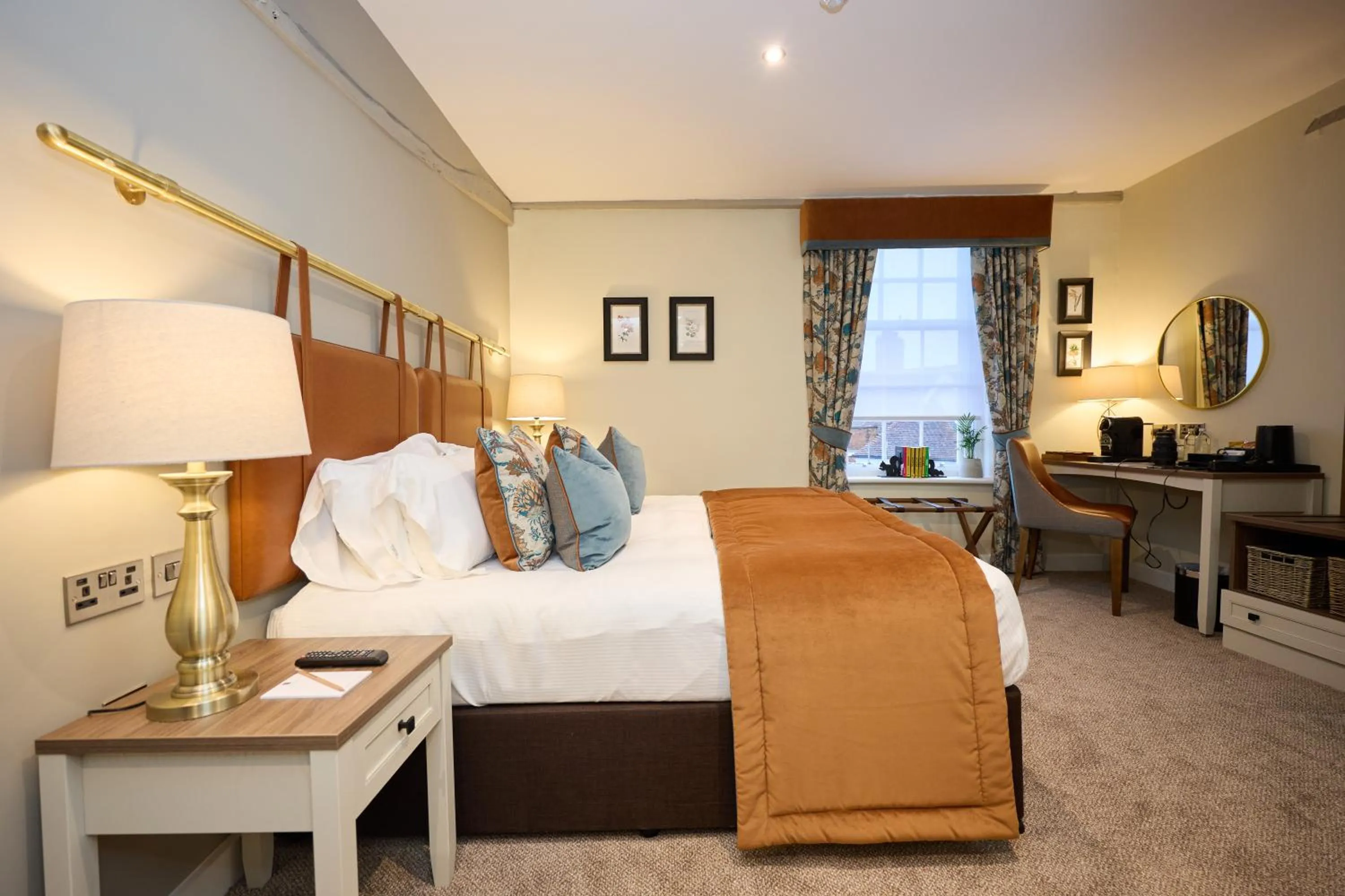 Bed in The White Hart