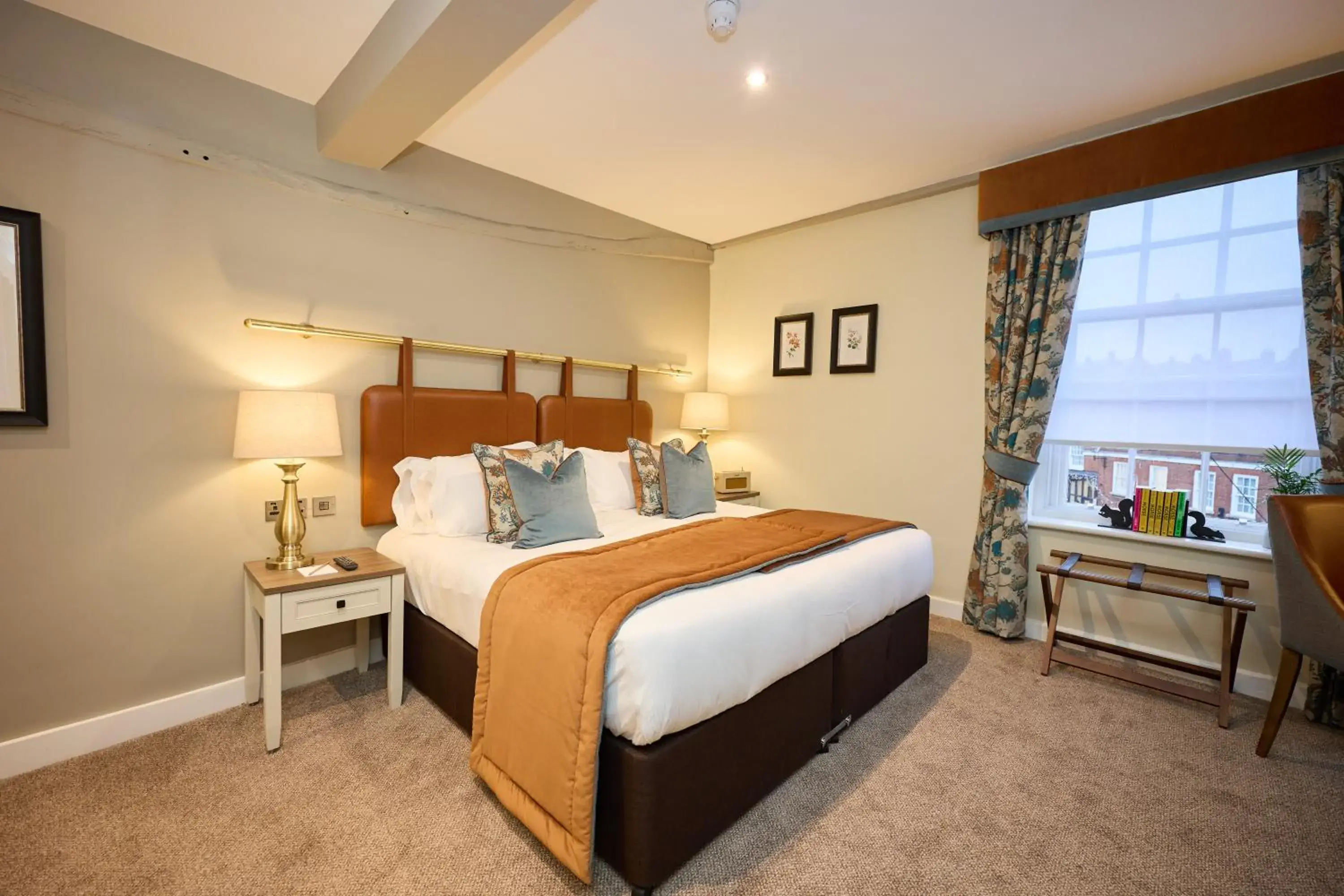 Bed in The White Hart Bed in The White Hart