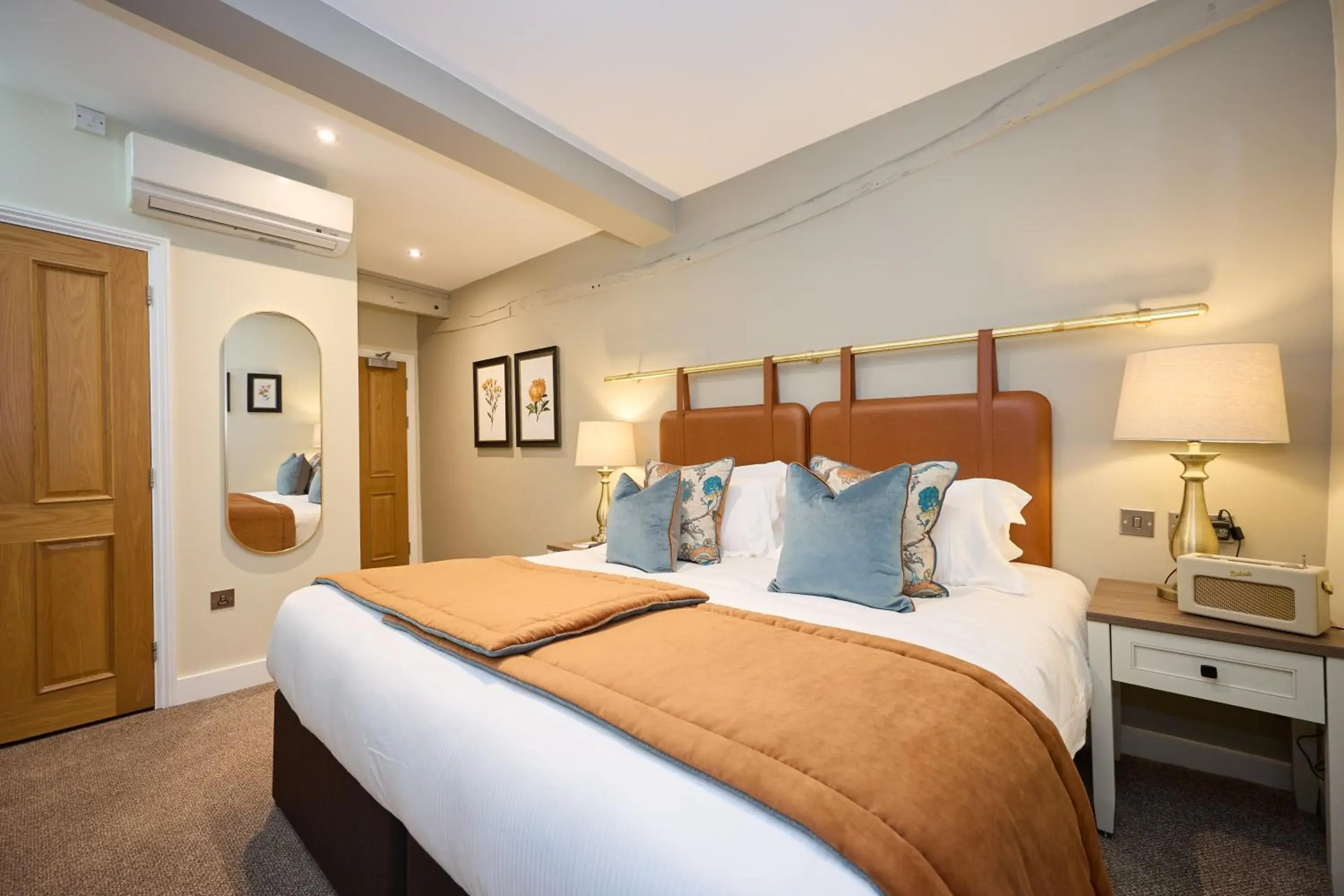 Bed in The White Hart Bed in The White Hart