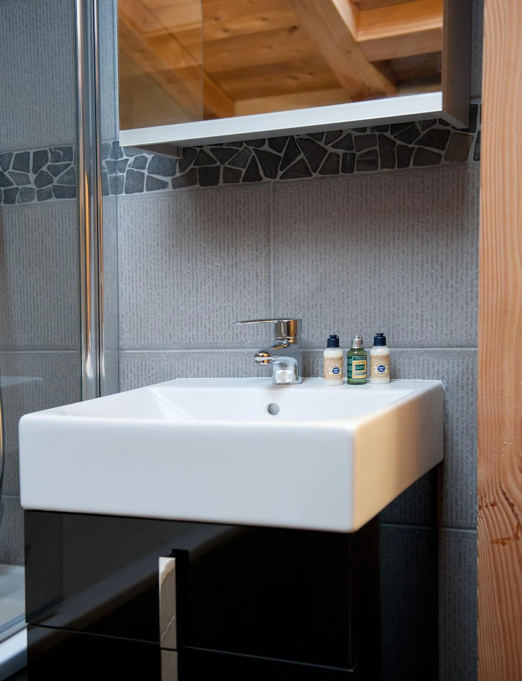 Bathroom in Altitude Lodge