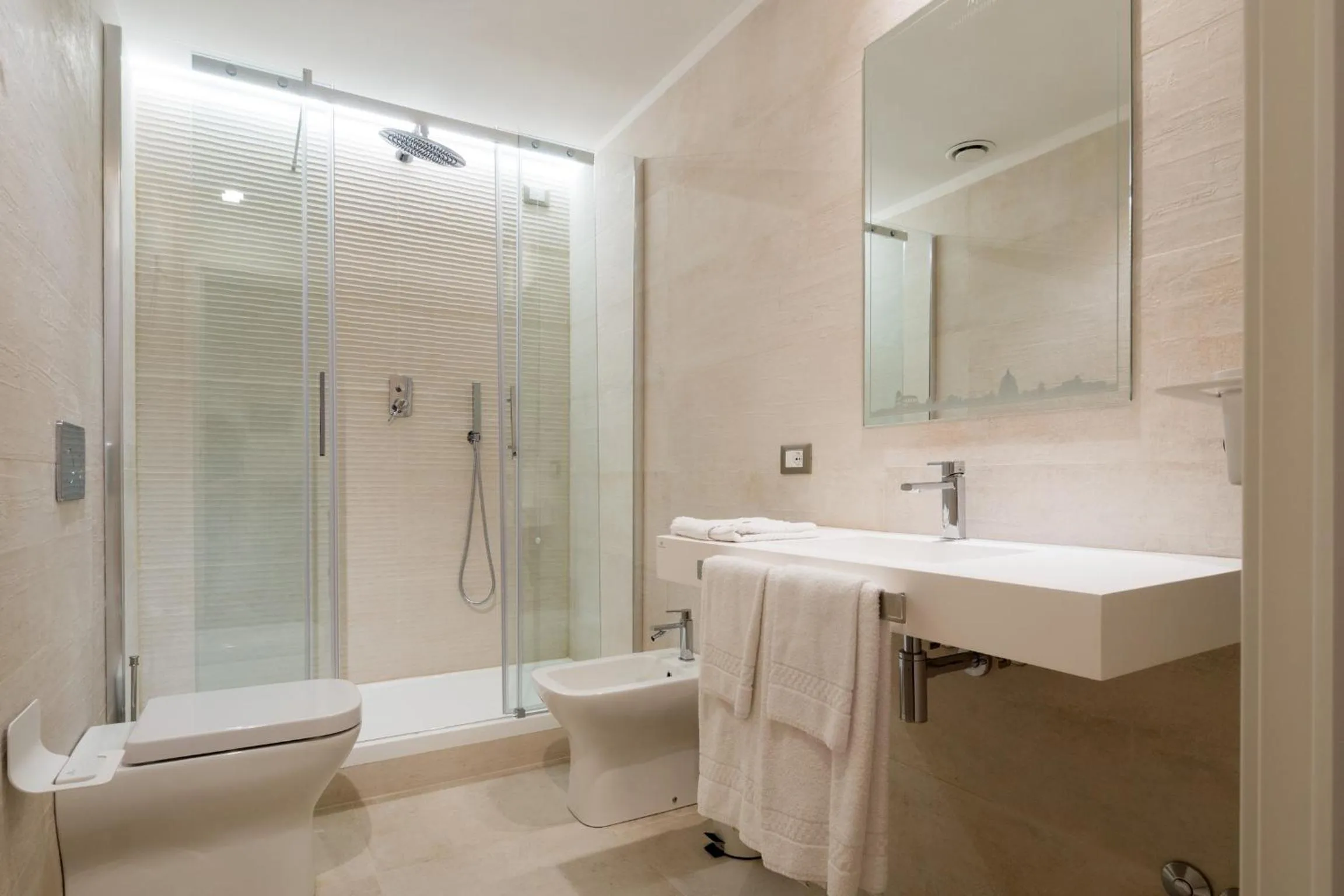 Bathroom in My Spanishsteps