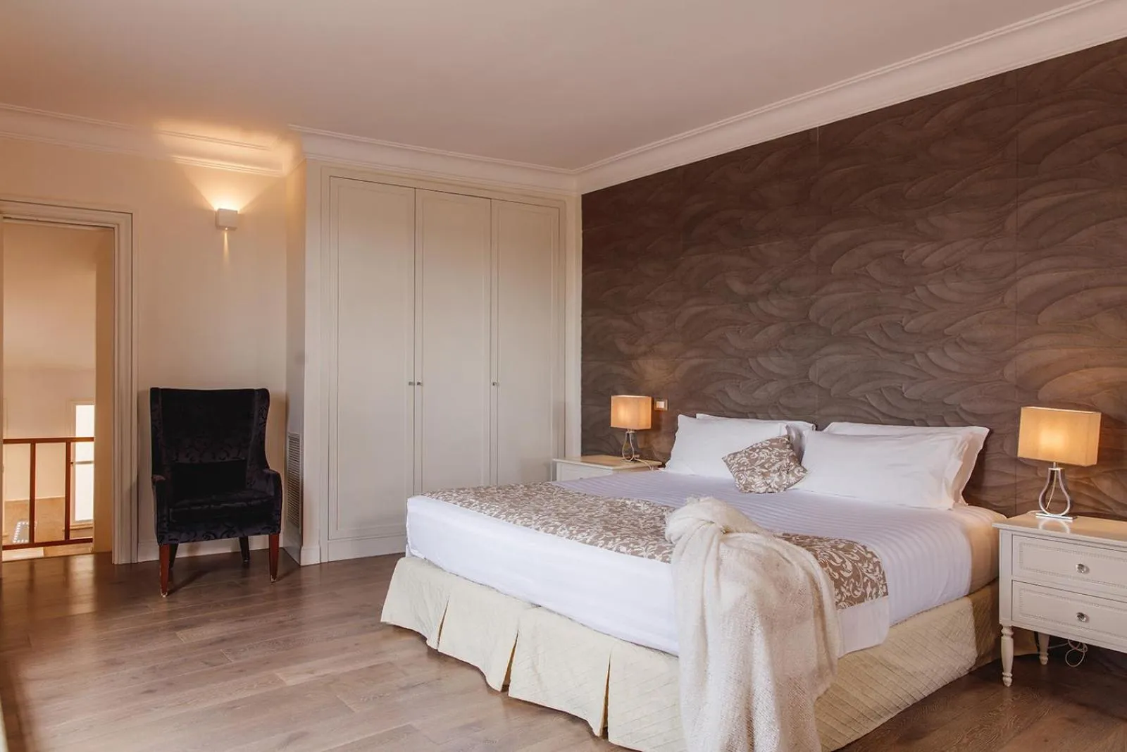 Bed in My Spanishsteps