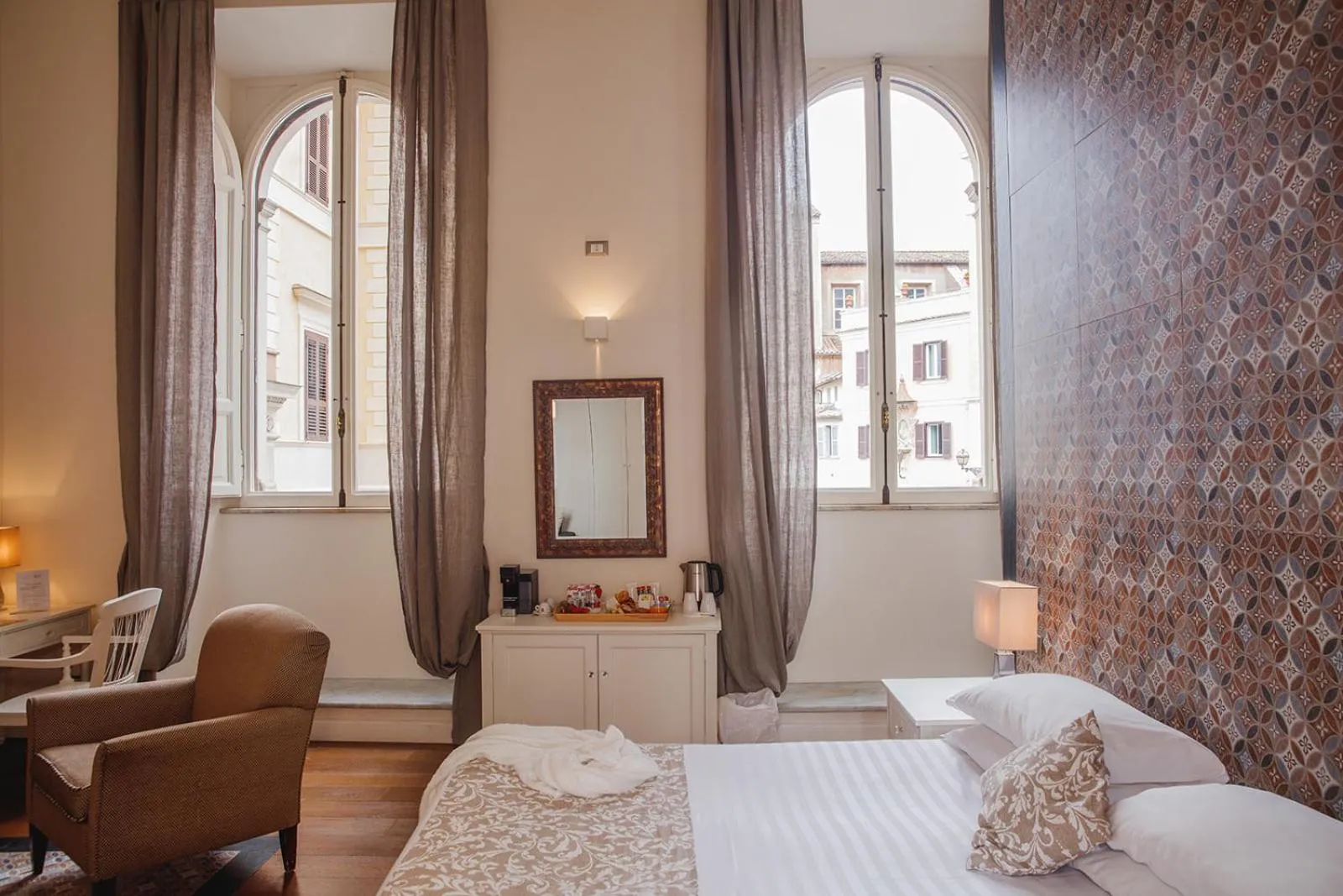 Bed in My Spanishsteps