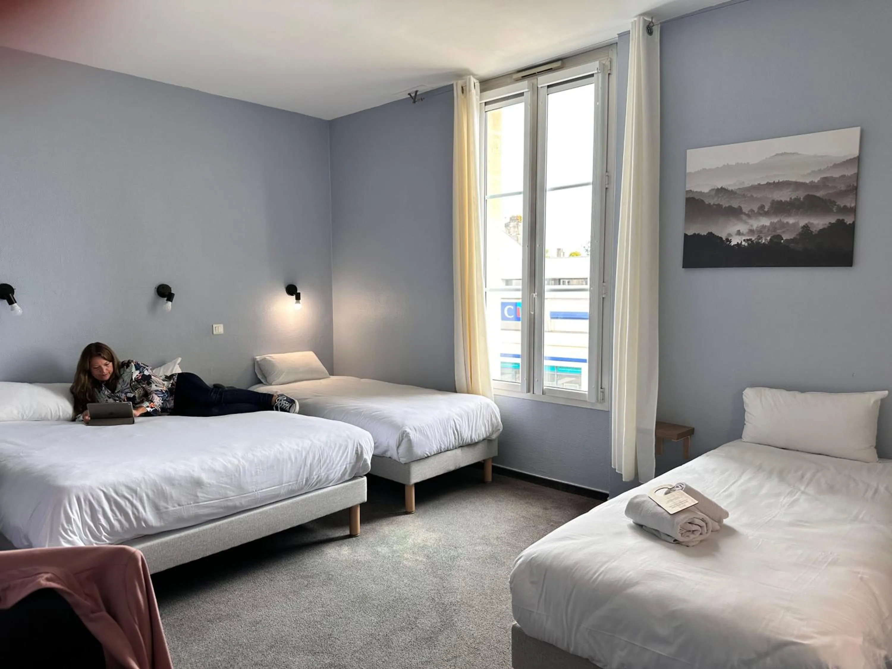 Bedroom, Bed in Logis hotel Noemys Gradignan