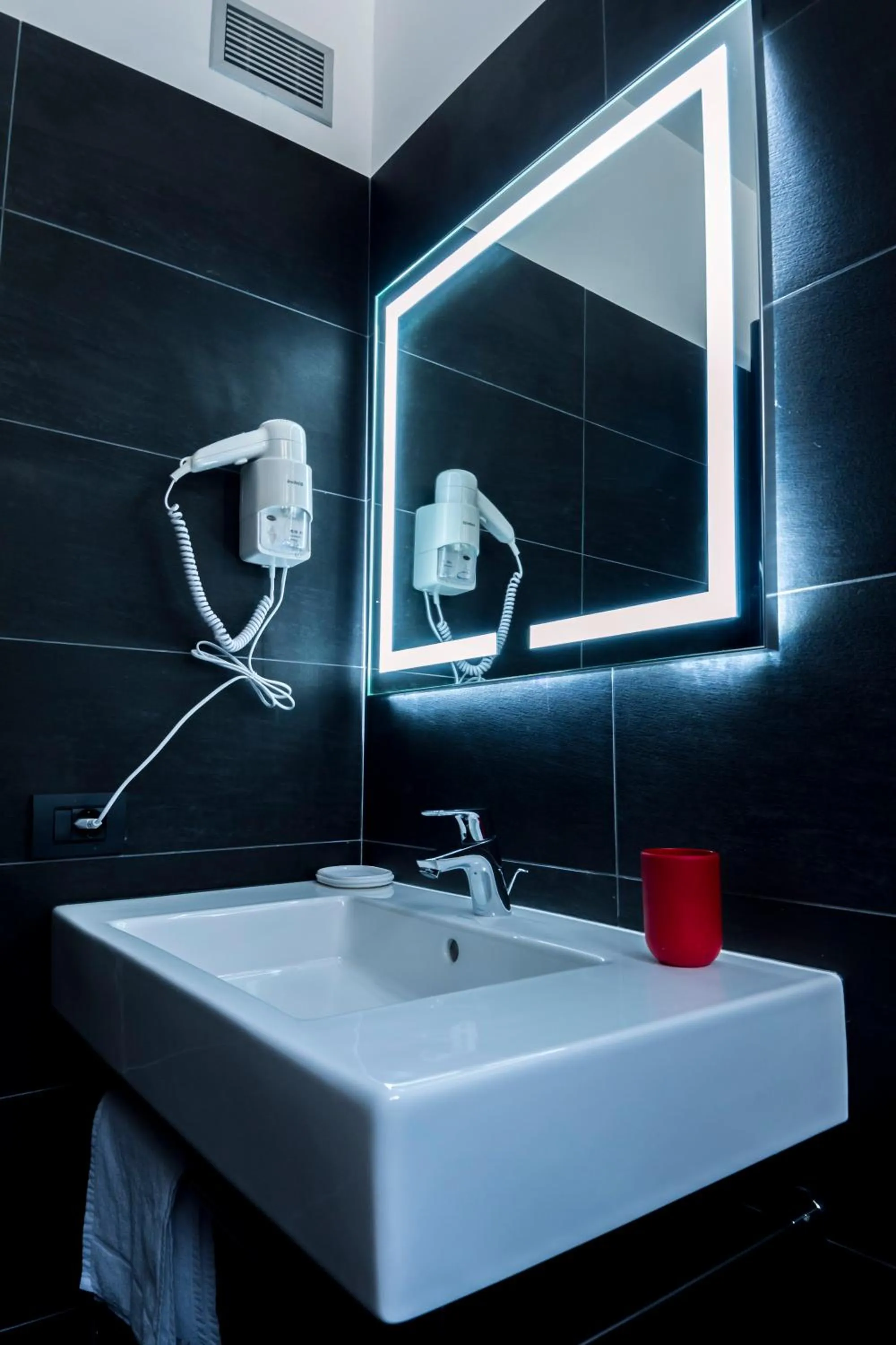 Toilet in Hotel Pandora Residence