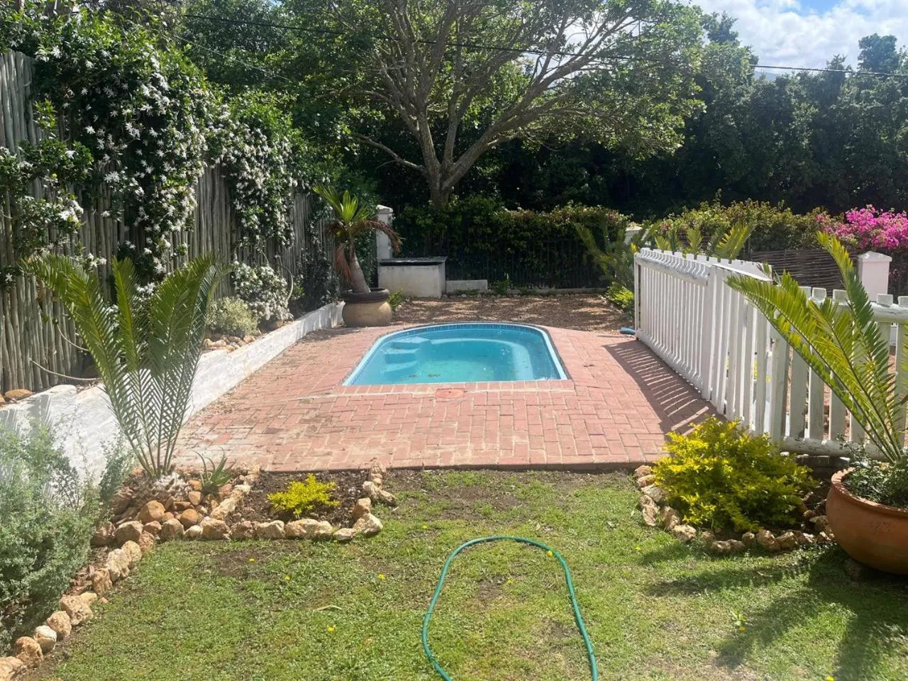 Swimming pool in Aan de Bergen