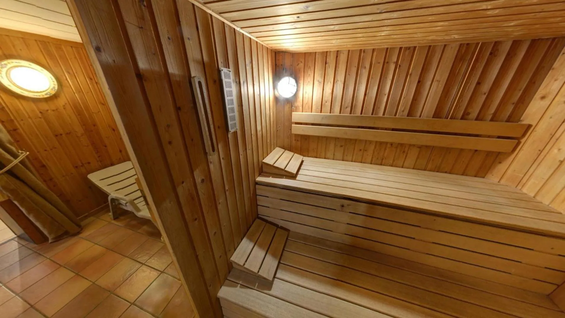 Sauna in Tropical Hotel