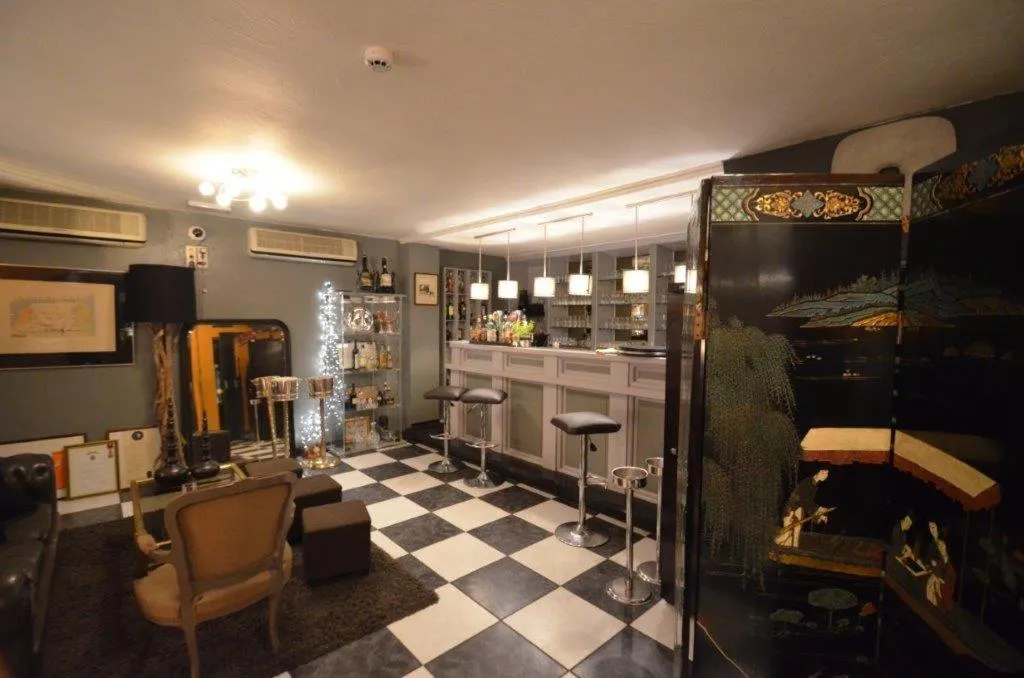Lounge or bar in Tropical Hotel