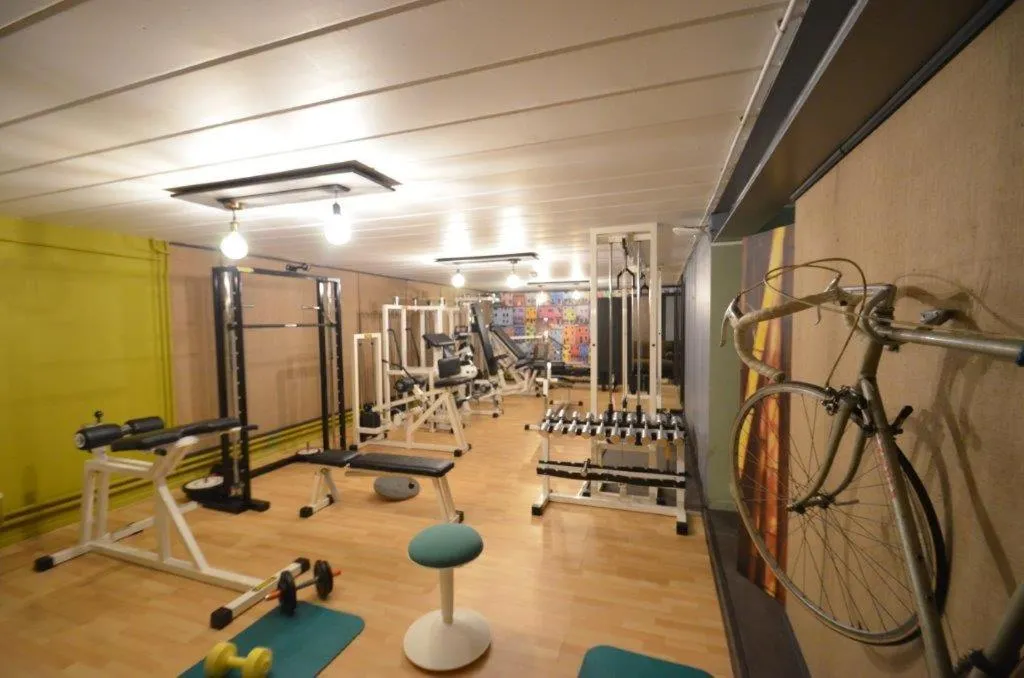 Fitness centre/facilities in Tropical Hotel