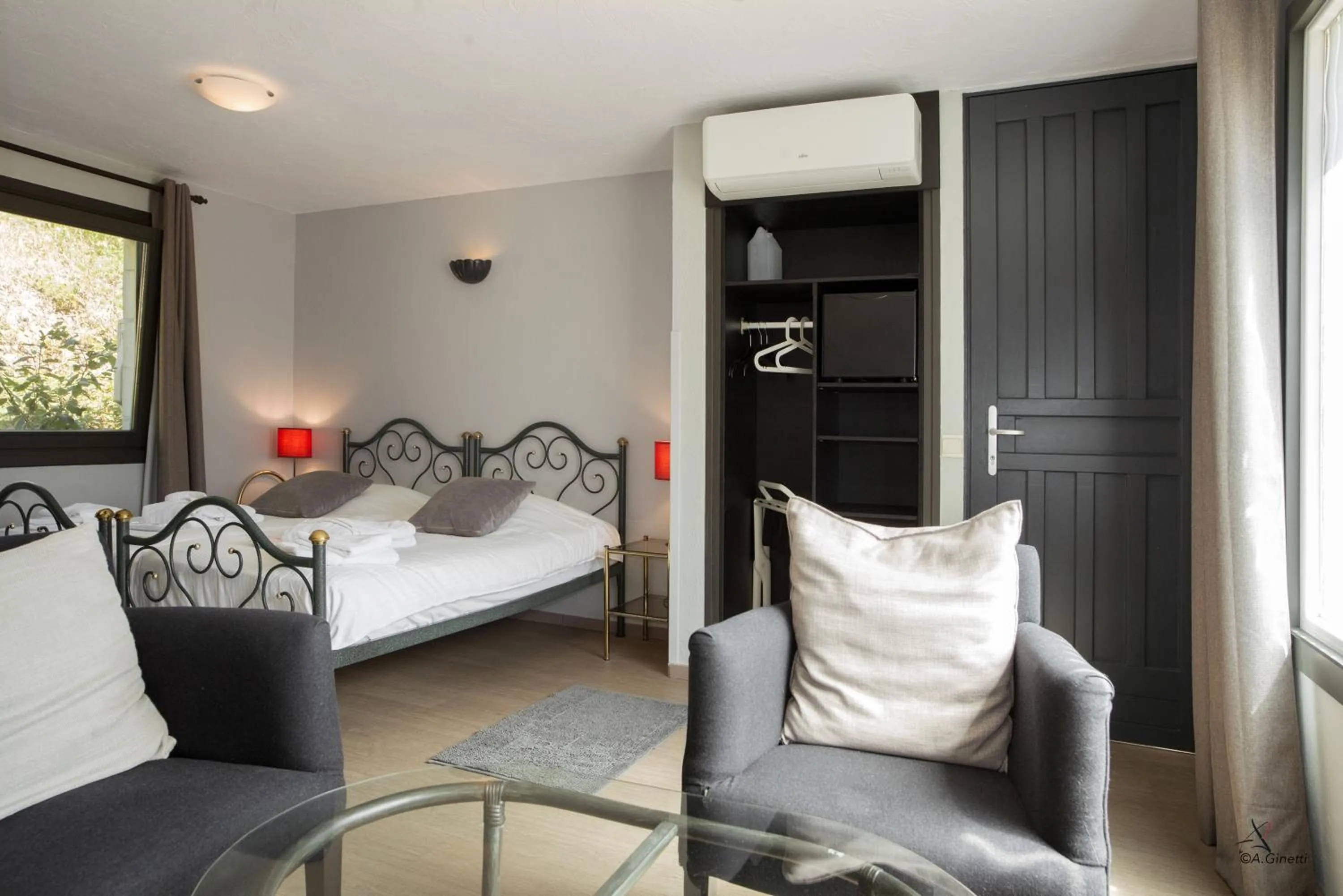 Photo of the whole room, Bed in Tropical Hotel