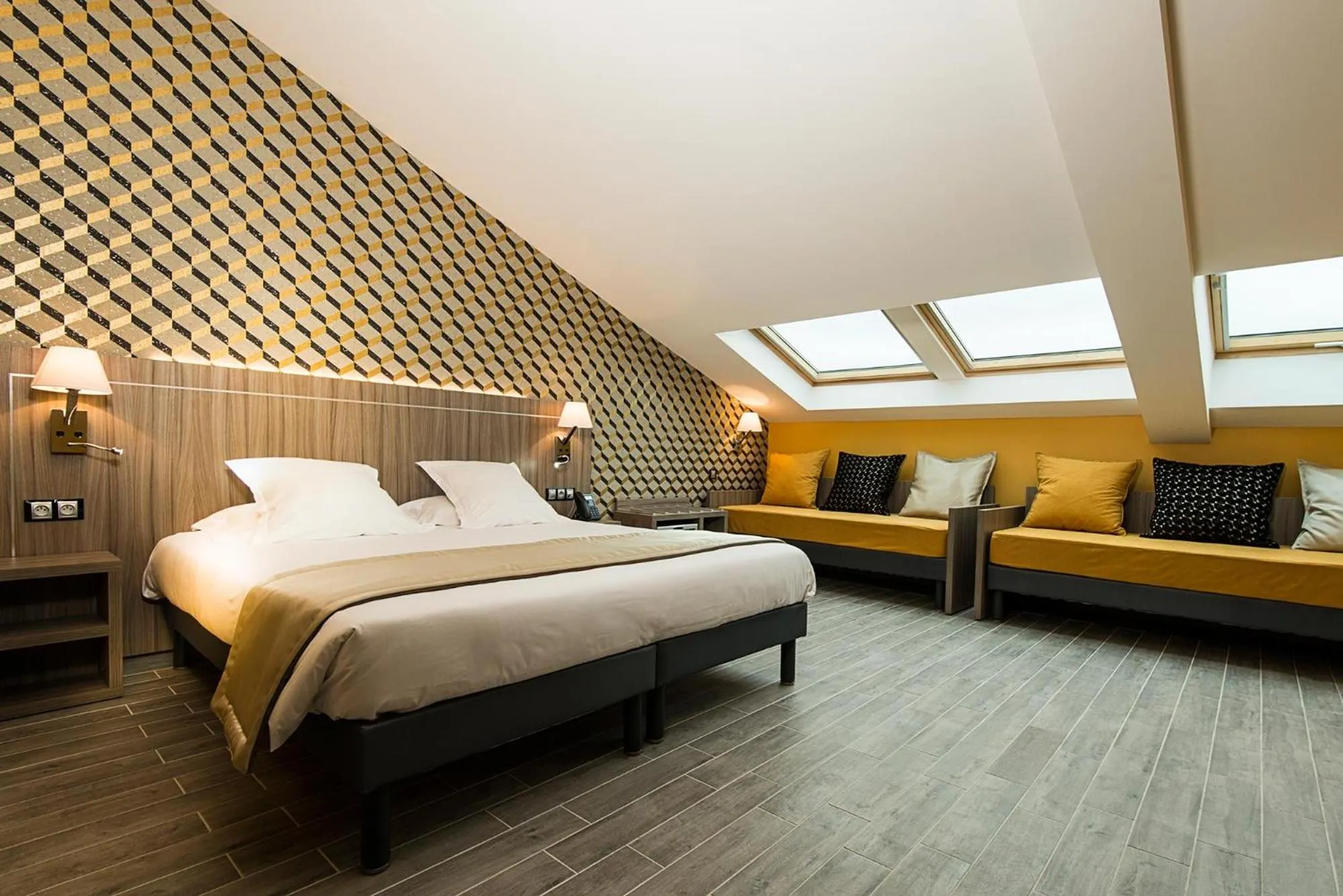 Bedroom, Bed in Unique Hôtel Résidence & Spa