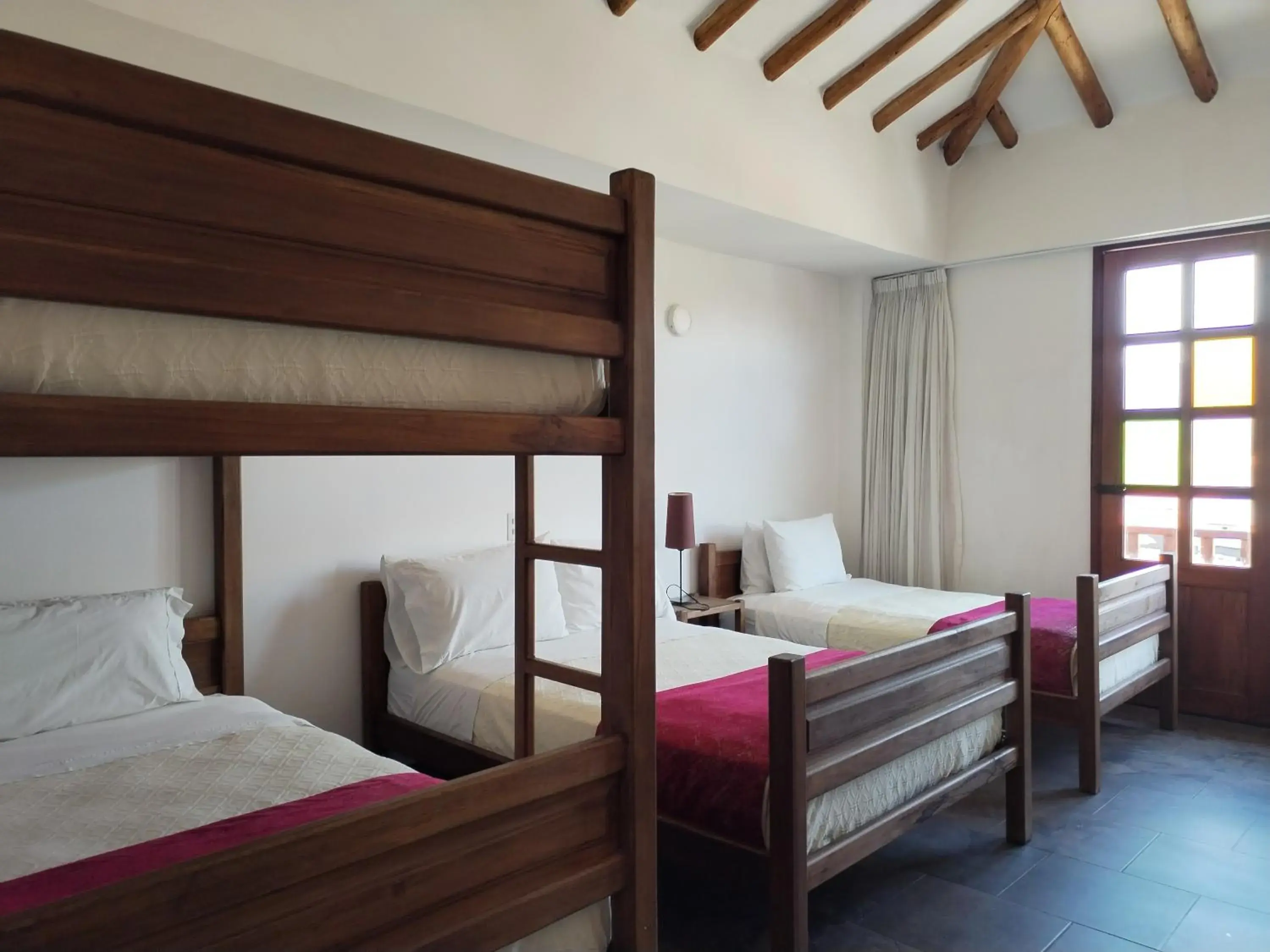 Family Room with Balcony in Hotel Capitan Ricaurte Family Room with Balcony in Hotel Capitan Ricaurte