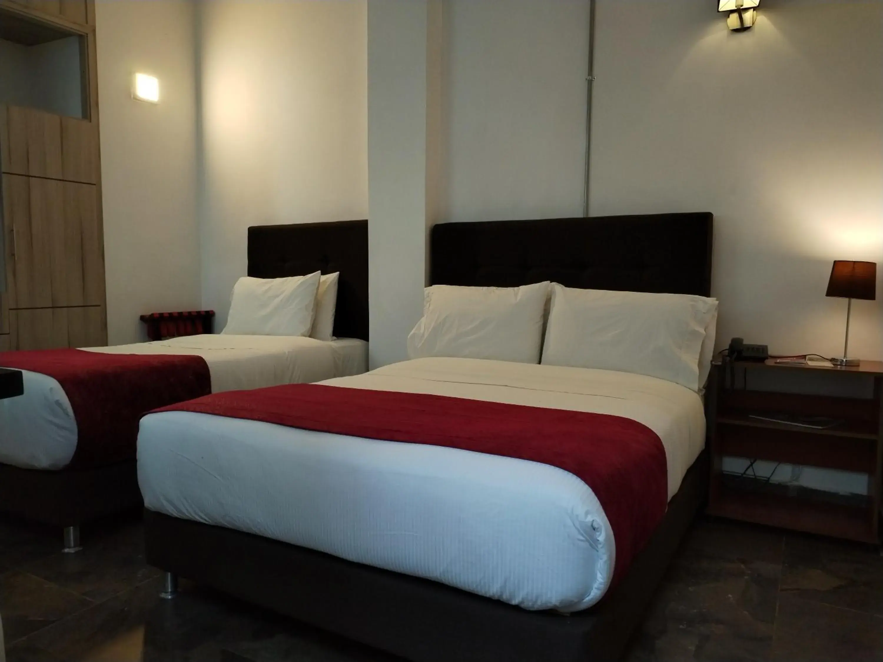 Standard Triple Room in Hotel Capitan Ricaurte Standard Triple Room in Hotel Capitan Ricaurte