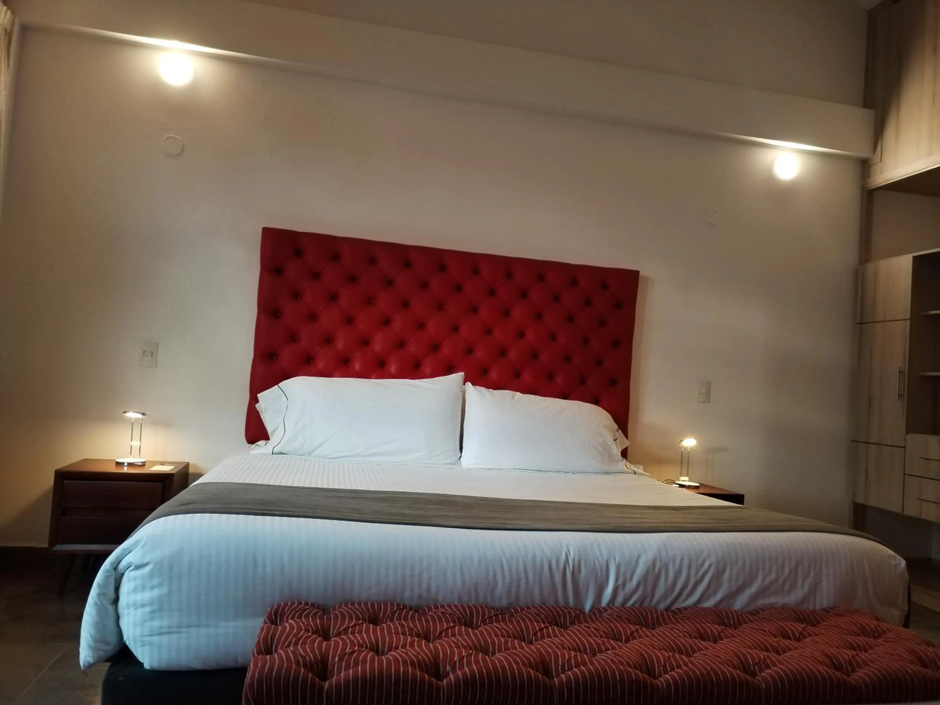 Decorative detail, Bed in Hotel Capitan Ricaurte