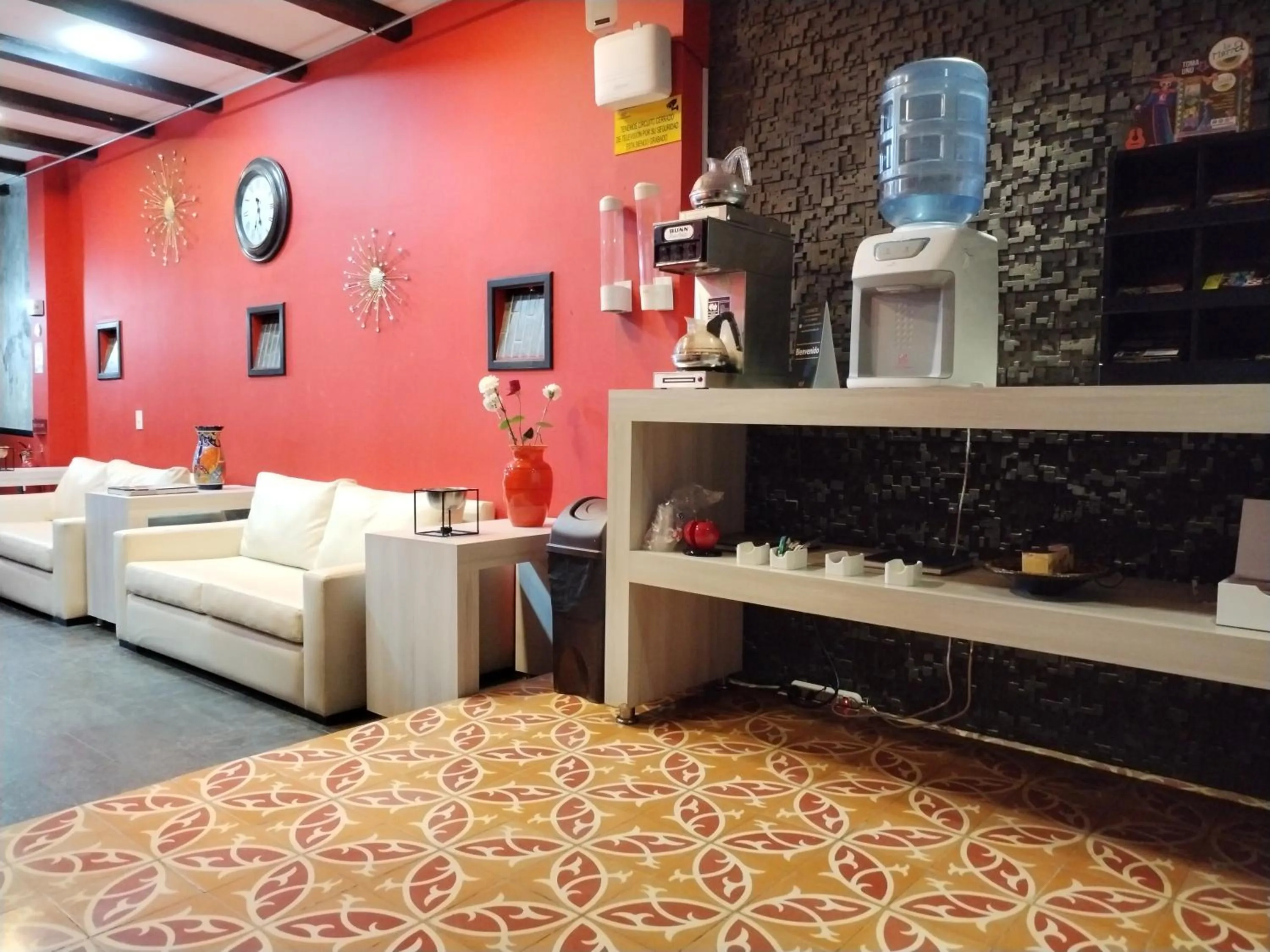 Seating area in Hotel Capitan Ricaurte