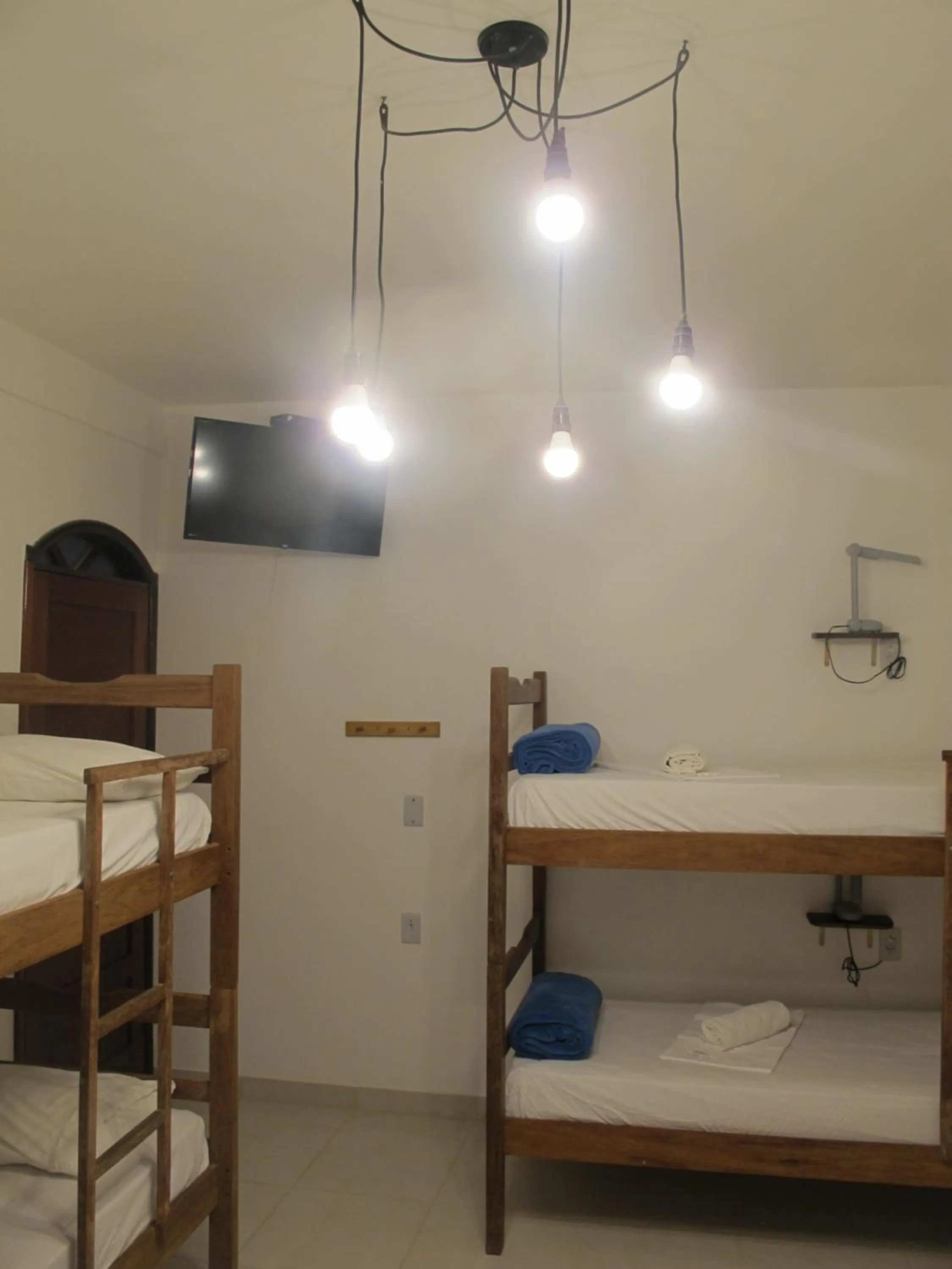 TV and multimedia, Bed in Hope Pousada